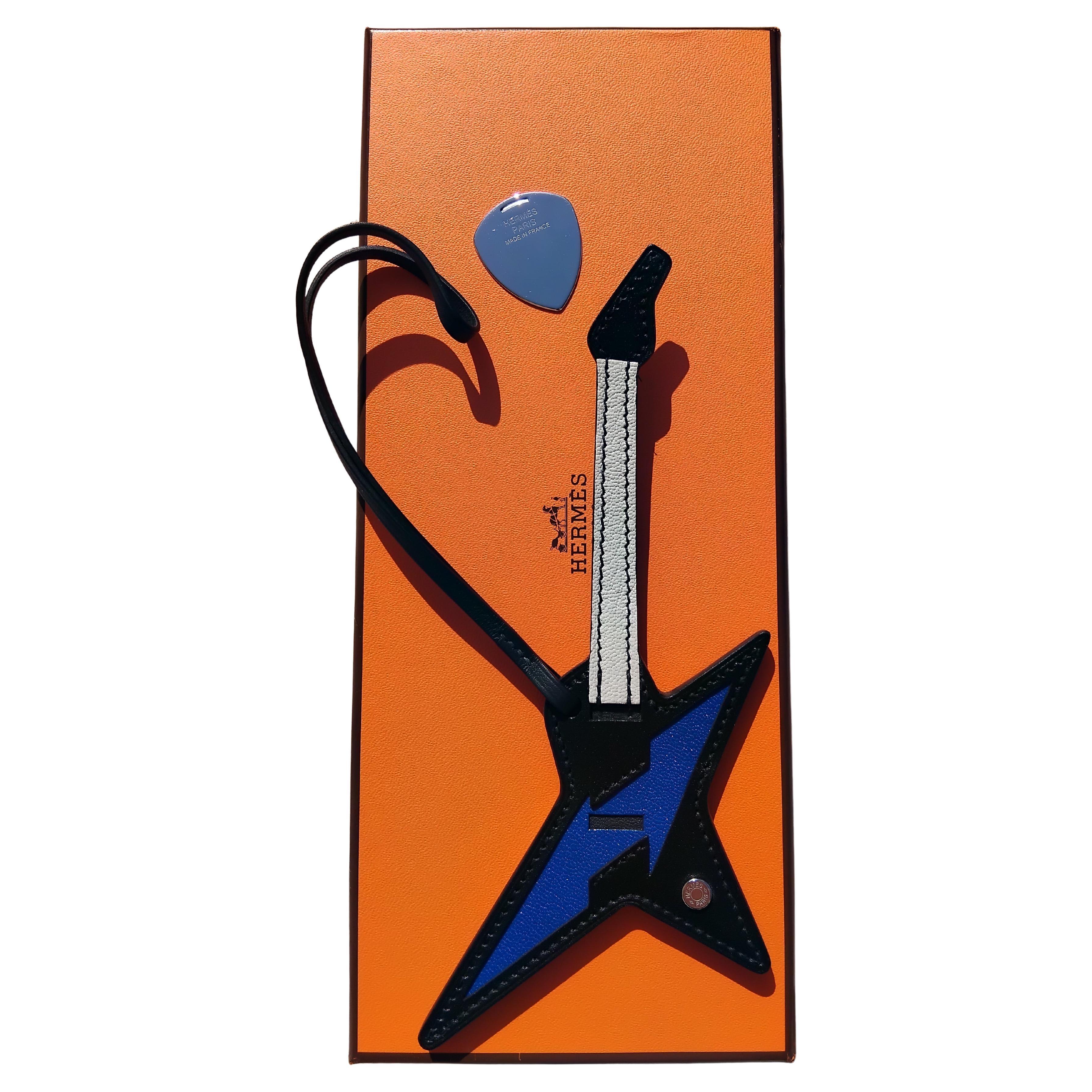 Hermès Gitarre Rock Leder Charme mit Plektrum im Angebot 7
