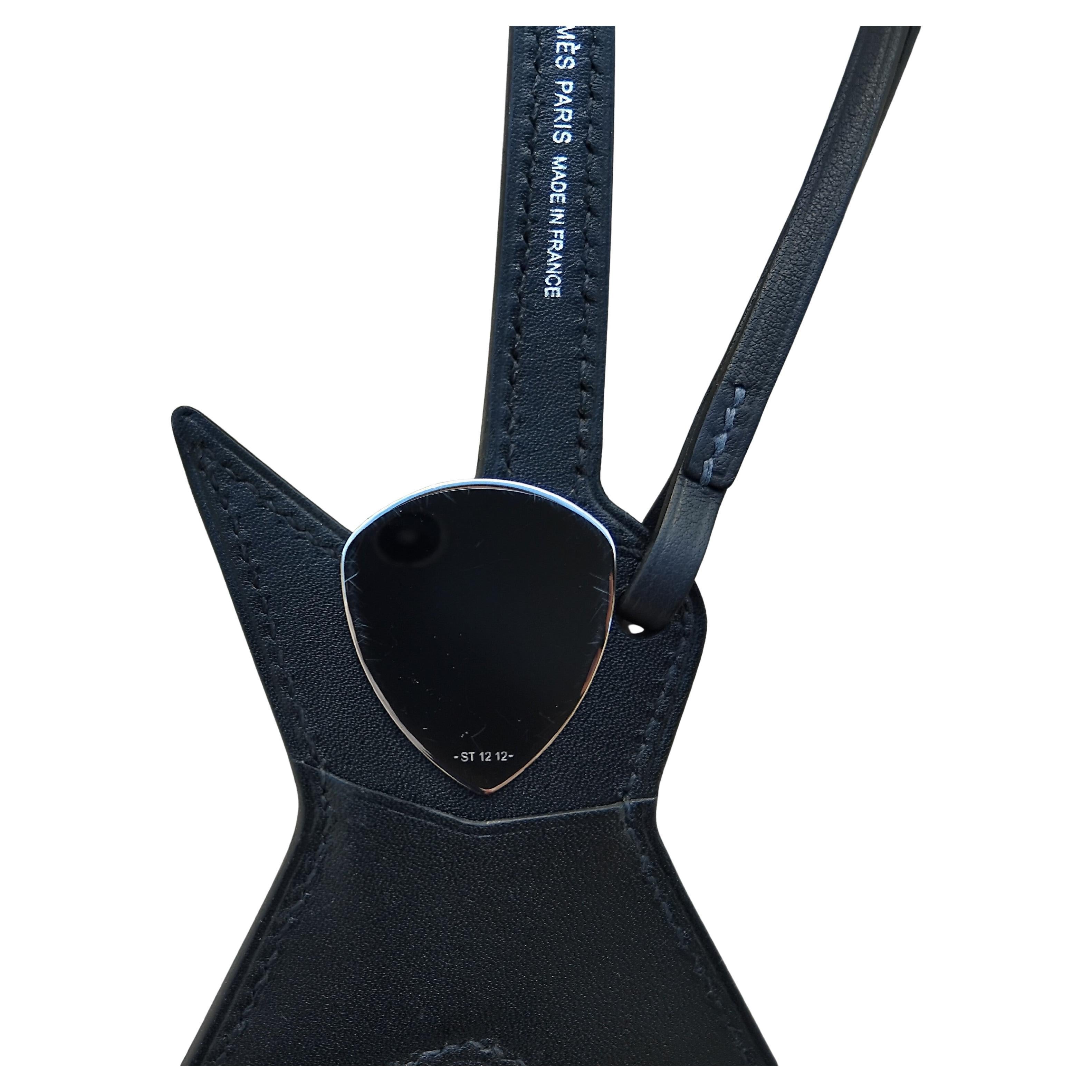 Hermès Gitarre Rock Leder Charme mit Plektrum für Damen oder Herren im Angebot