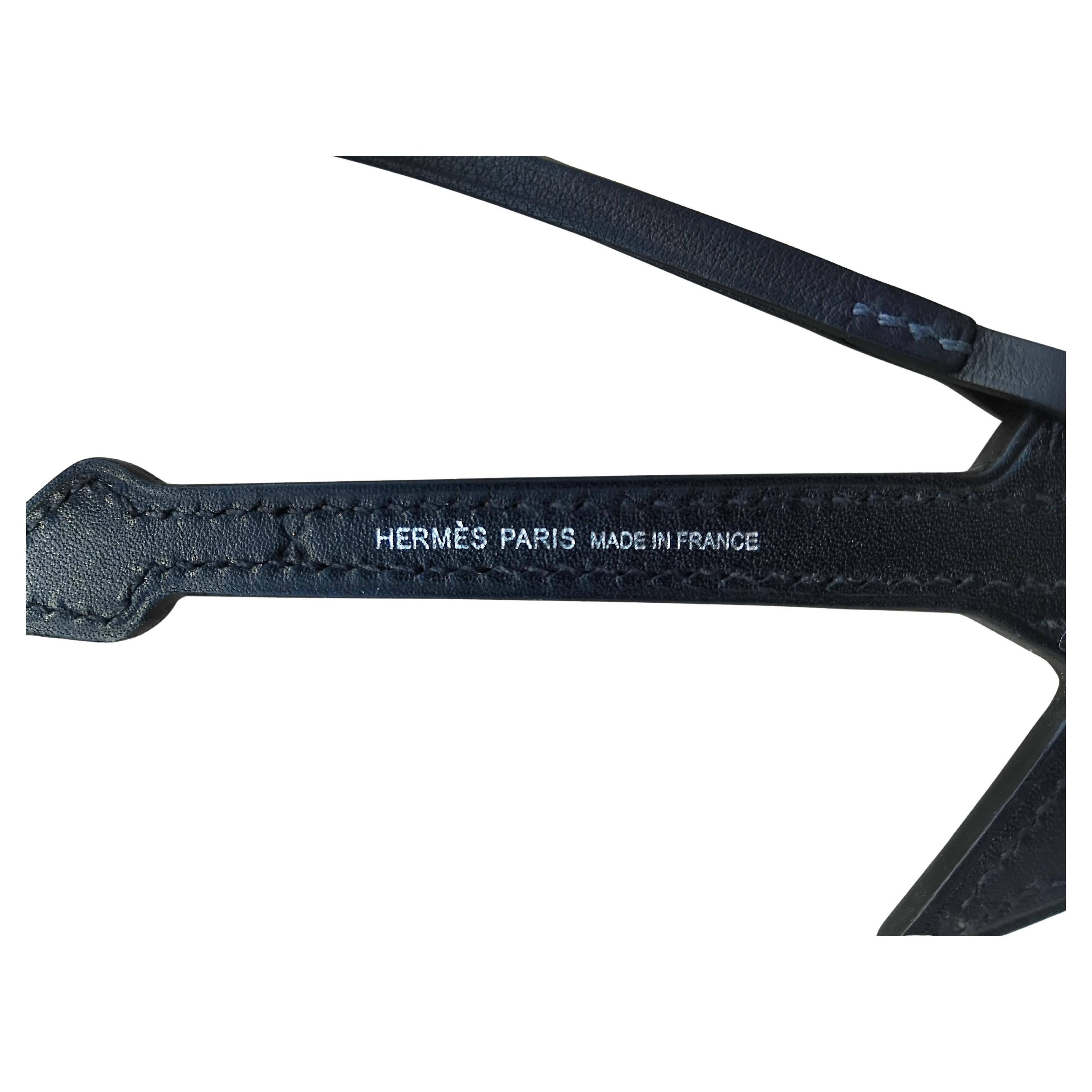 Hermès Gitarre Rock Leder Charme mit Plektrum im Angebot 2