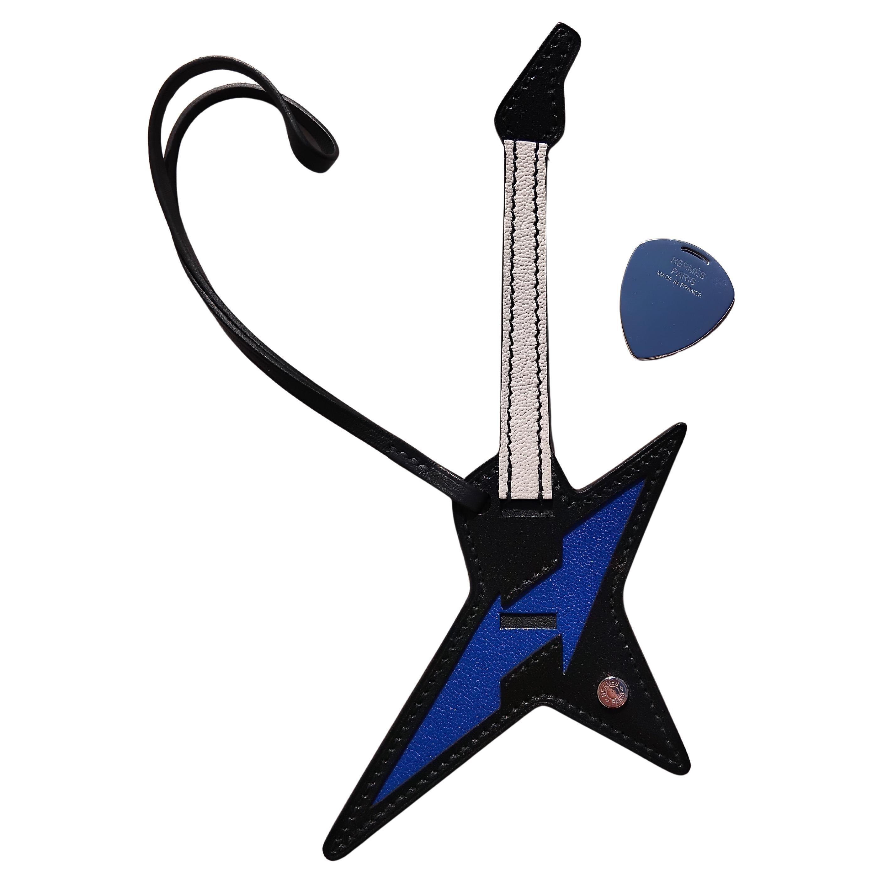 Hermès Gitarre Rock Leder Charme mit Plektrum im Angebot
