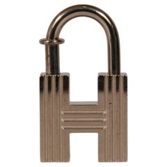 Hermes H 2000 Cadena Padlock Bag Charm Silver Premiers Pas Dans Le Siecle
