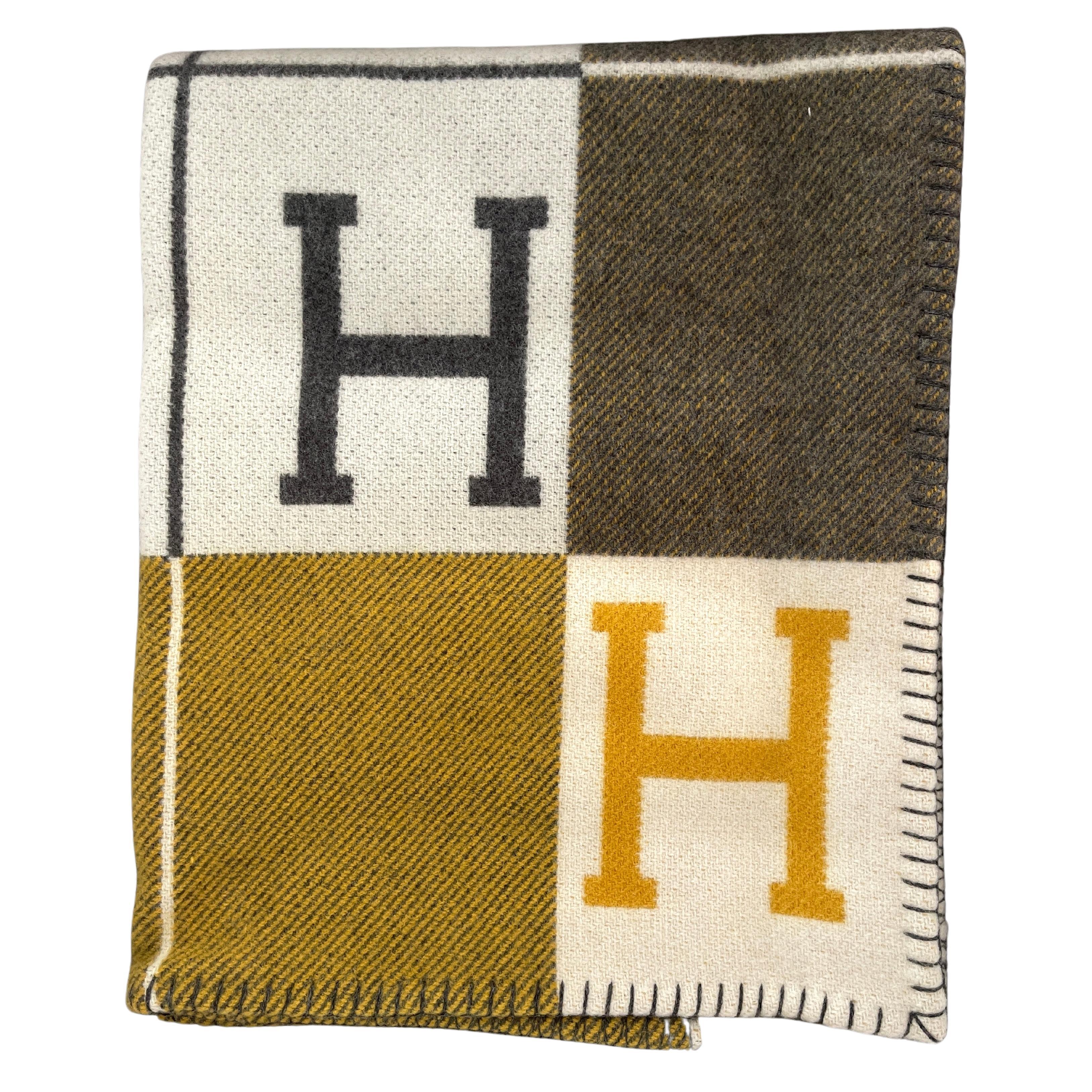 Hermes H Avalon III Blanket Gris Soleil Yellow Wool Cashmere H New color