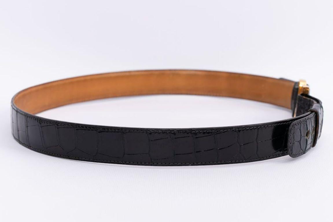 Ceinture Hermes à boucle H en crocodile noir et métal doré Bon état - En vente à SAINT-OUEN-SUR-SEINE, FR