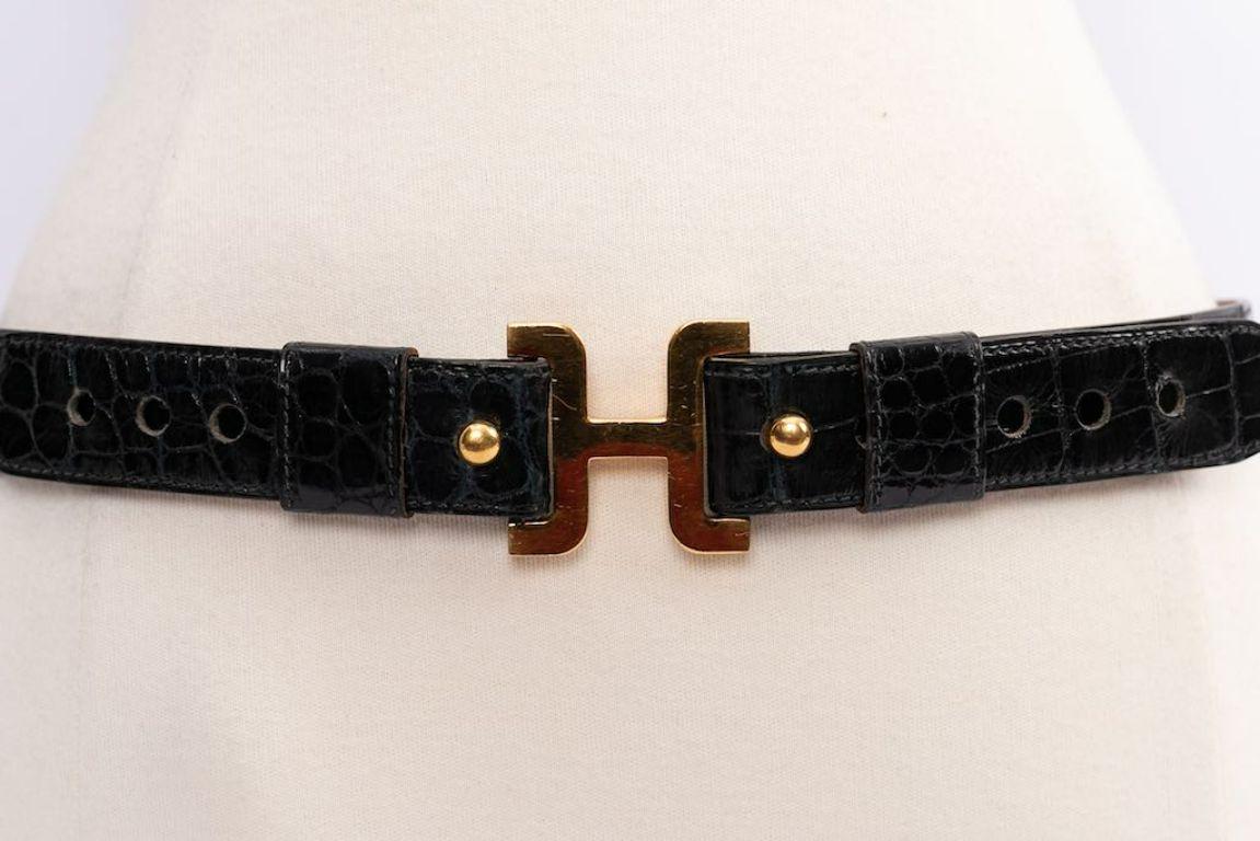 Hermes H Buckle Belt in Black Crocodile and Gilded Metal For Sale 1