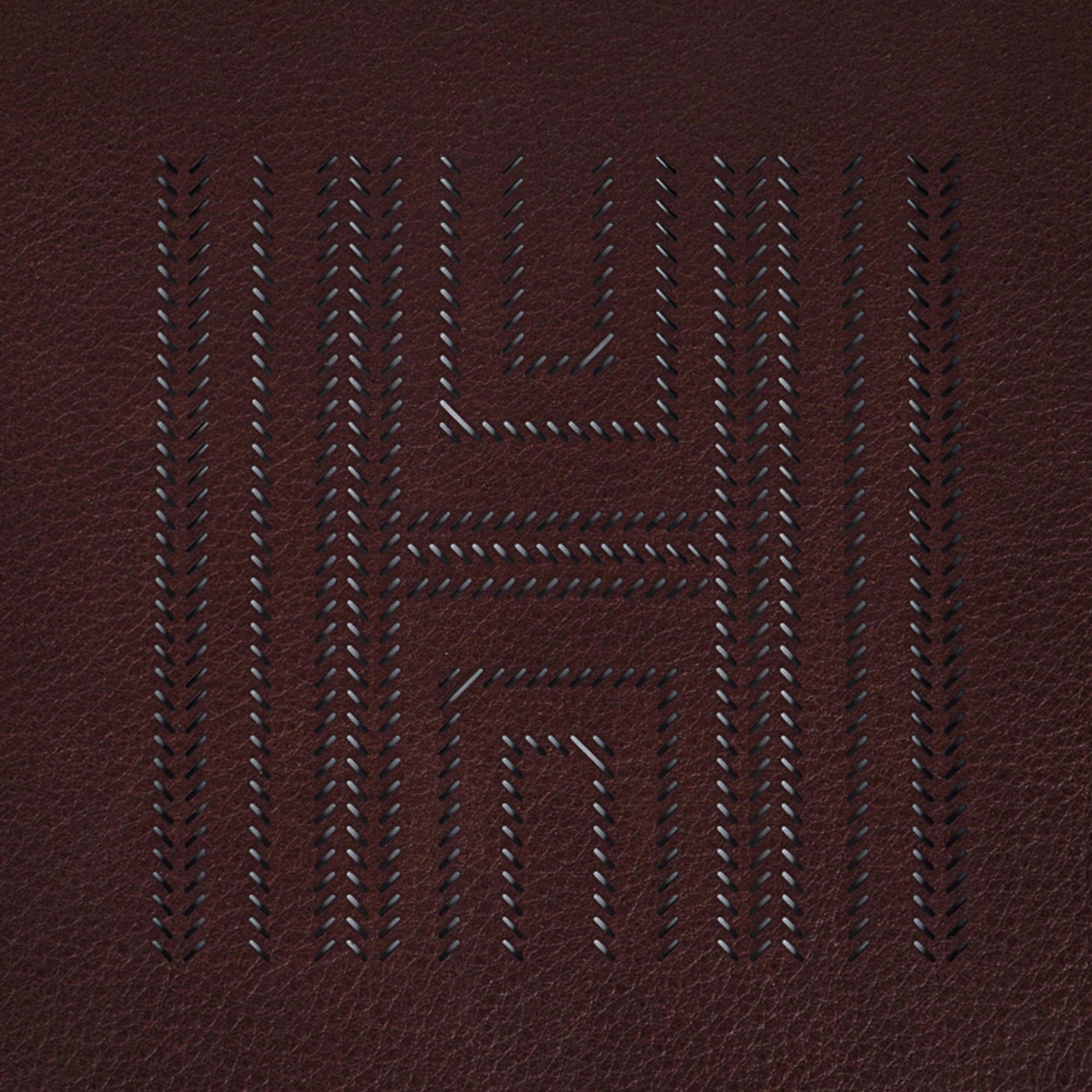 Guaranteed authentic Hermes H Chevrons Mises et Relances change tray.
Beautifully crafted featuring Bleu Regate and Ebene with white top stitch in Clemence leather. 
H Chevrons designed by laser perforation.
Palladium clou de selle snaps.
A