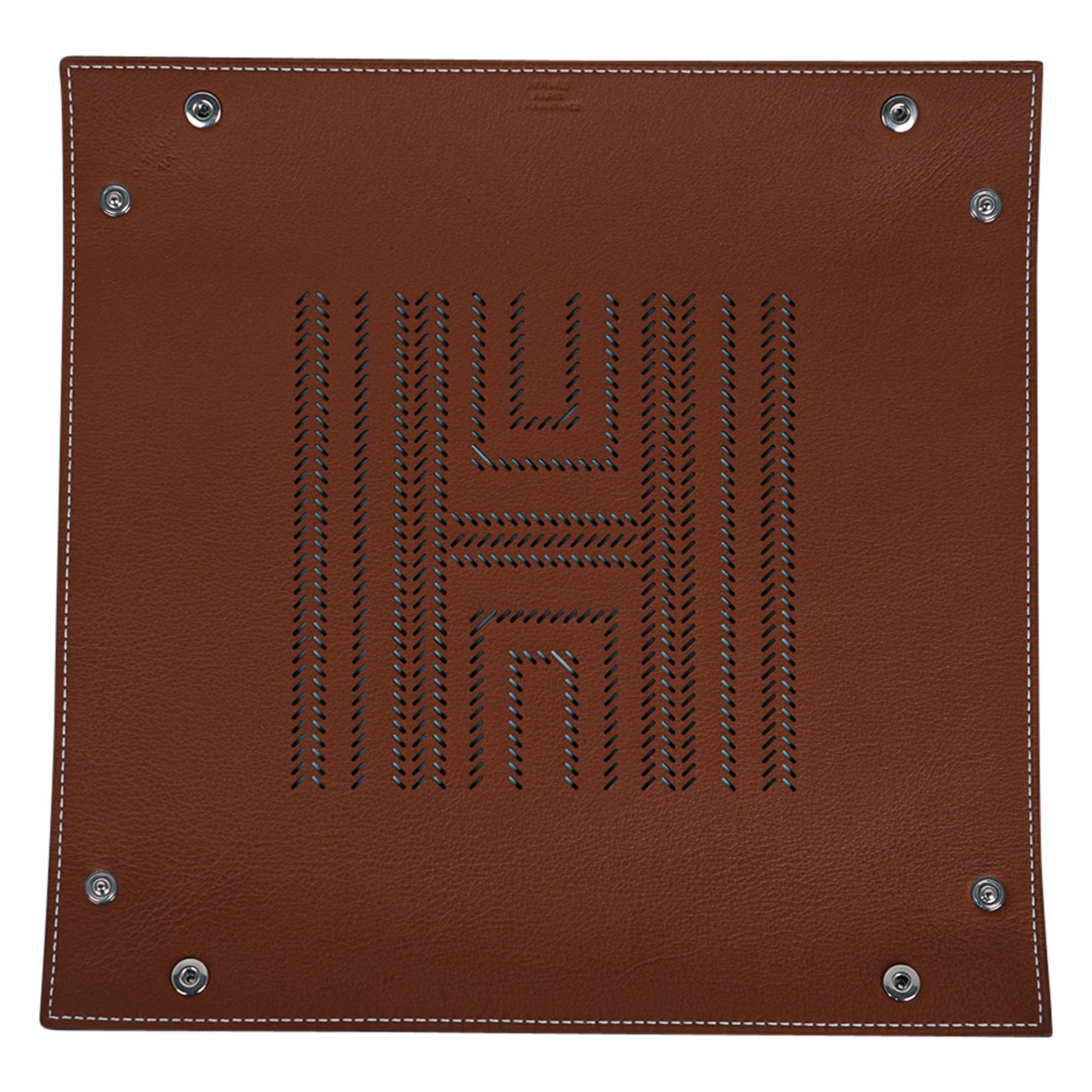 Hermes H Chevrons Mises Et Relances Change Tray Fauve / Ebene New w/Box In New Condition For Sale In Miami, FL