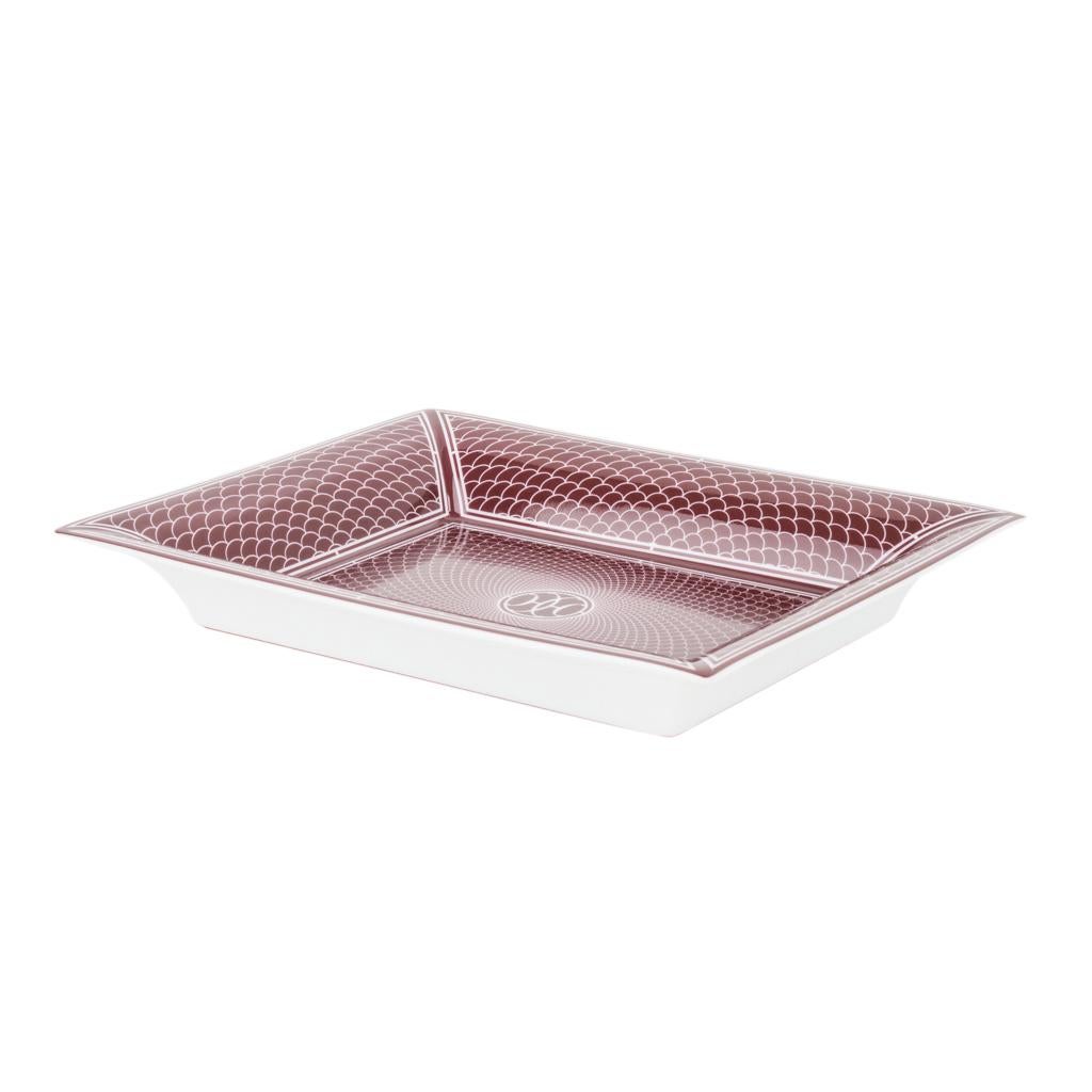 Hermes H Deco Change Tray Rouge w/ White Porcelain New w/Box In New Condition In Miami, FL