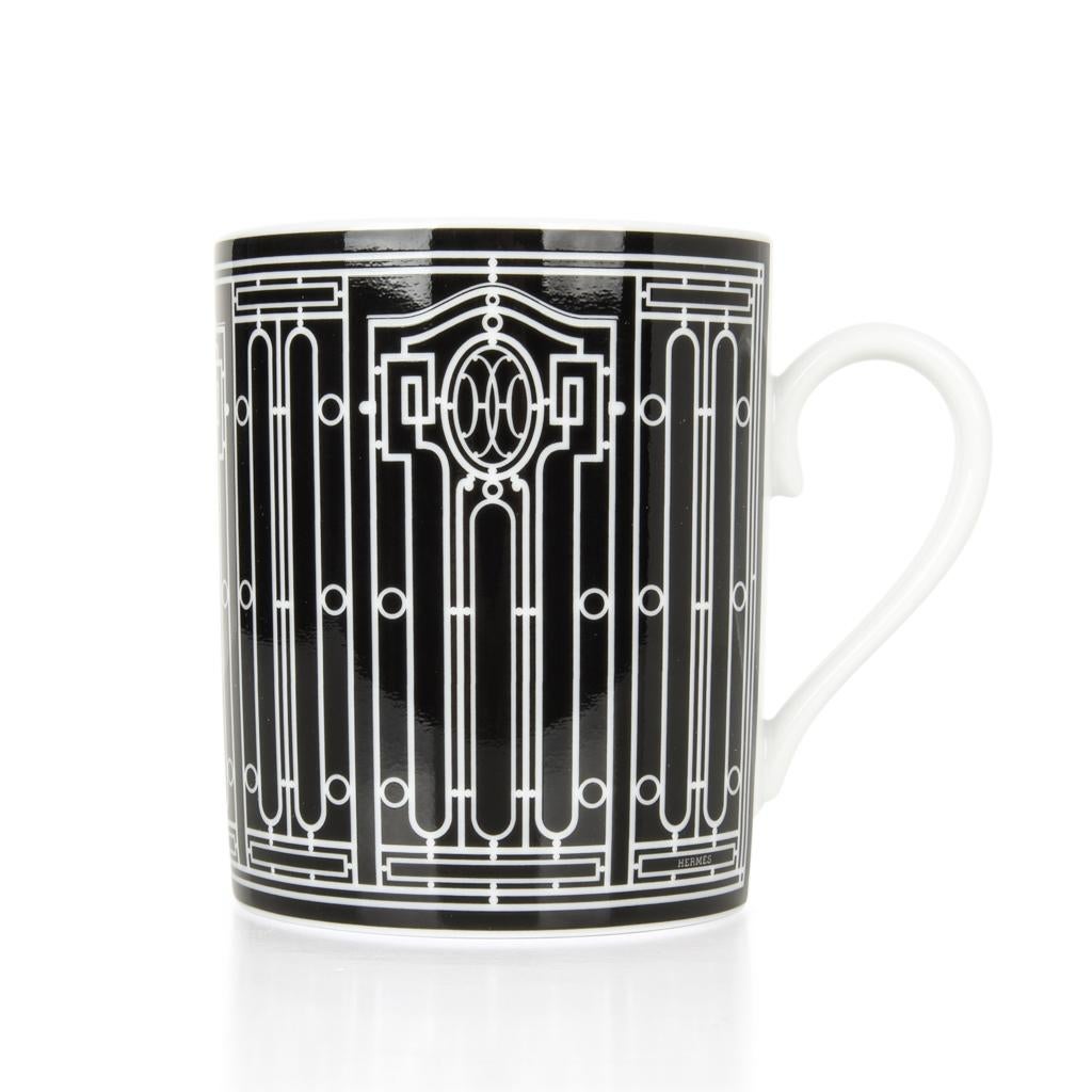 Hermes H Deco Mugs Black w/ White Set of 4 In New Condition In Miami, FL