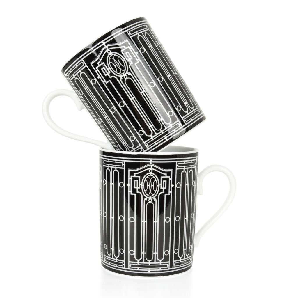 Hermes H Deco Mugs Black w/ White Set of 4 In New Condition In Miami, FL