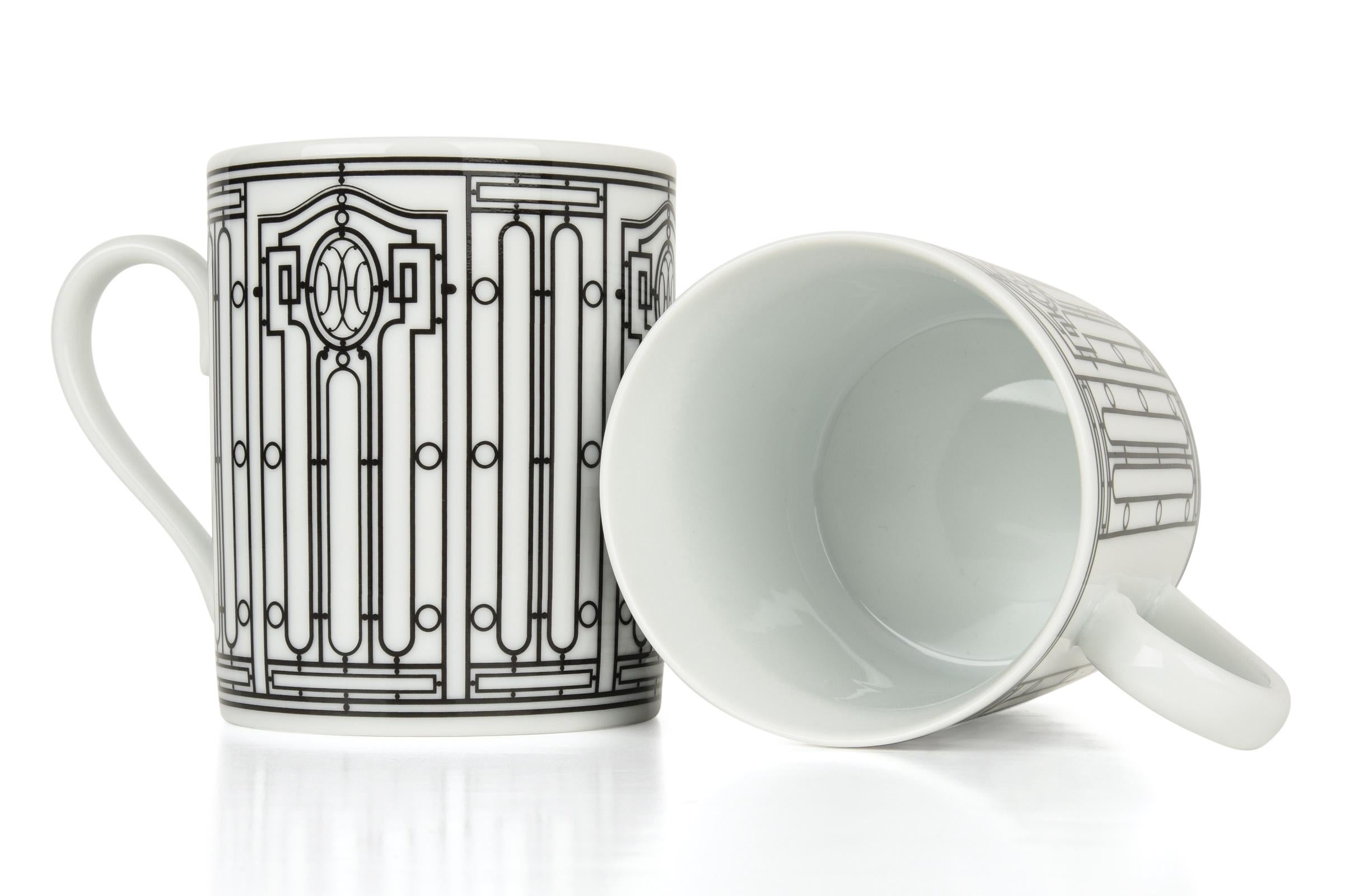 Grigio Tazze Hermes H Deco Bianco e Nero Set di quattro nuove in vendita