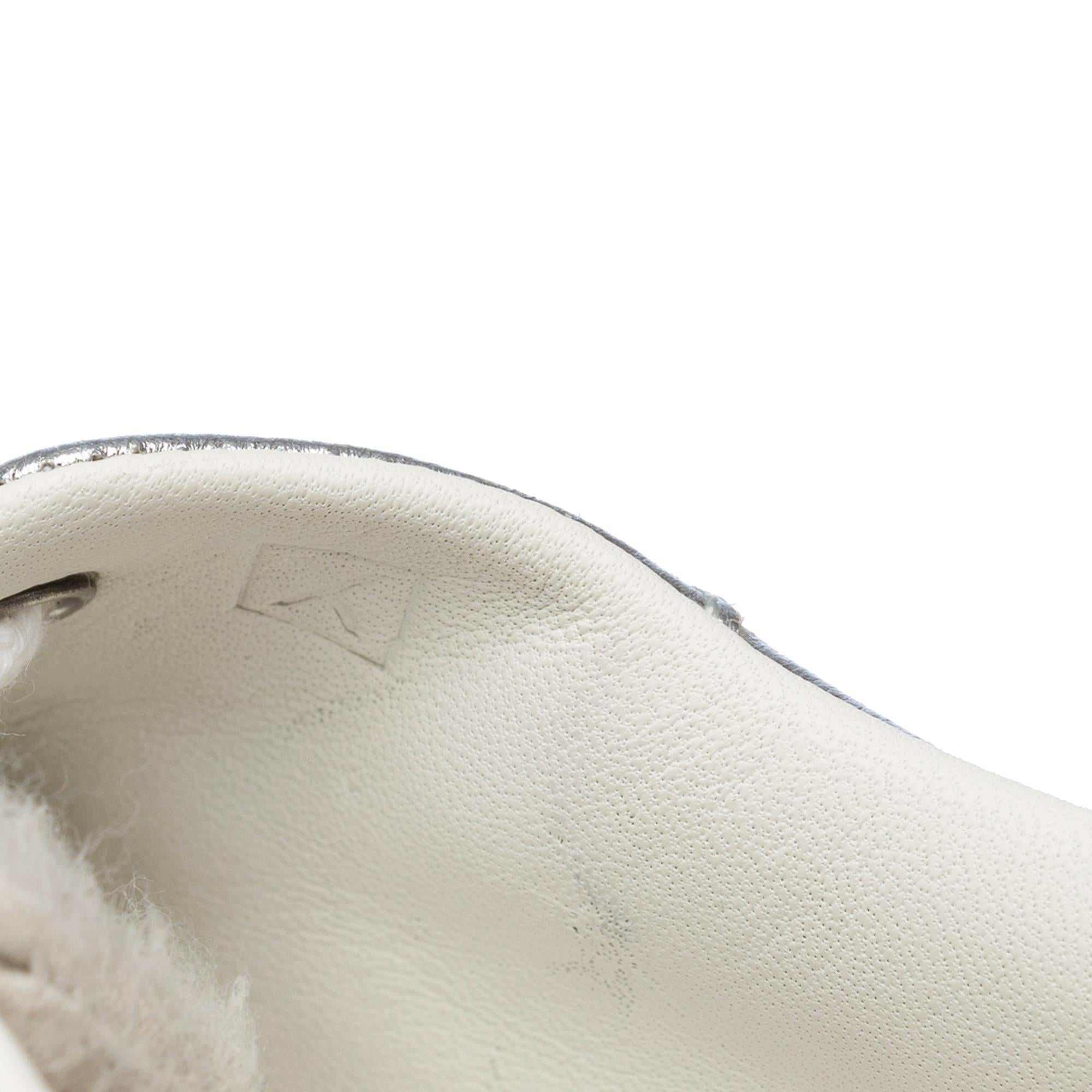 Hermès H Sneakers in silver leather For Sale 4