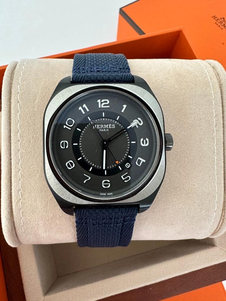 Women's or Men's Hermès H08 Watch Titanium 42 mm Black Blue Version New  For Sale