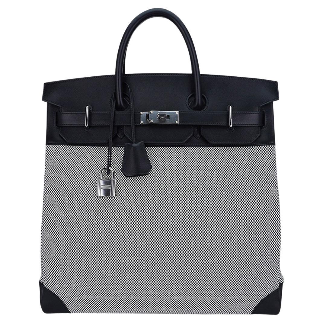 Hermès - Sac Birkin Hac 40 noir/écru en toile croisée avec accessoires en palladium