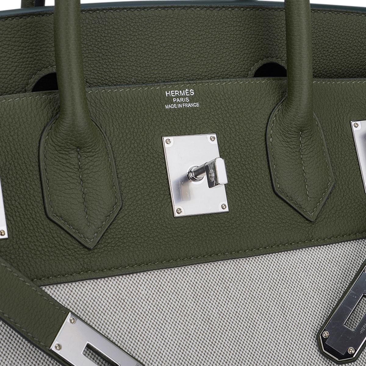 Hermes Hac 40 Vert Veronese mit Ecru und Vert Amande Toile Birkin Bag (Grau) im Angebot