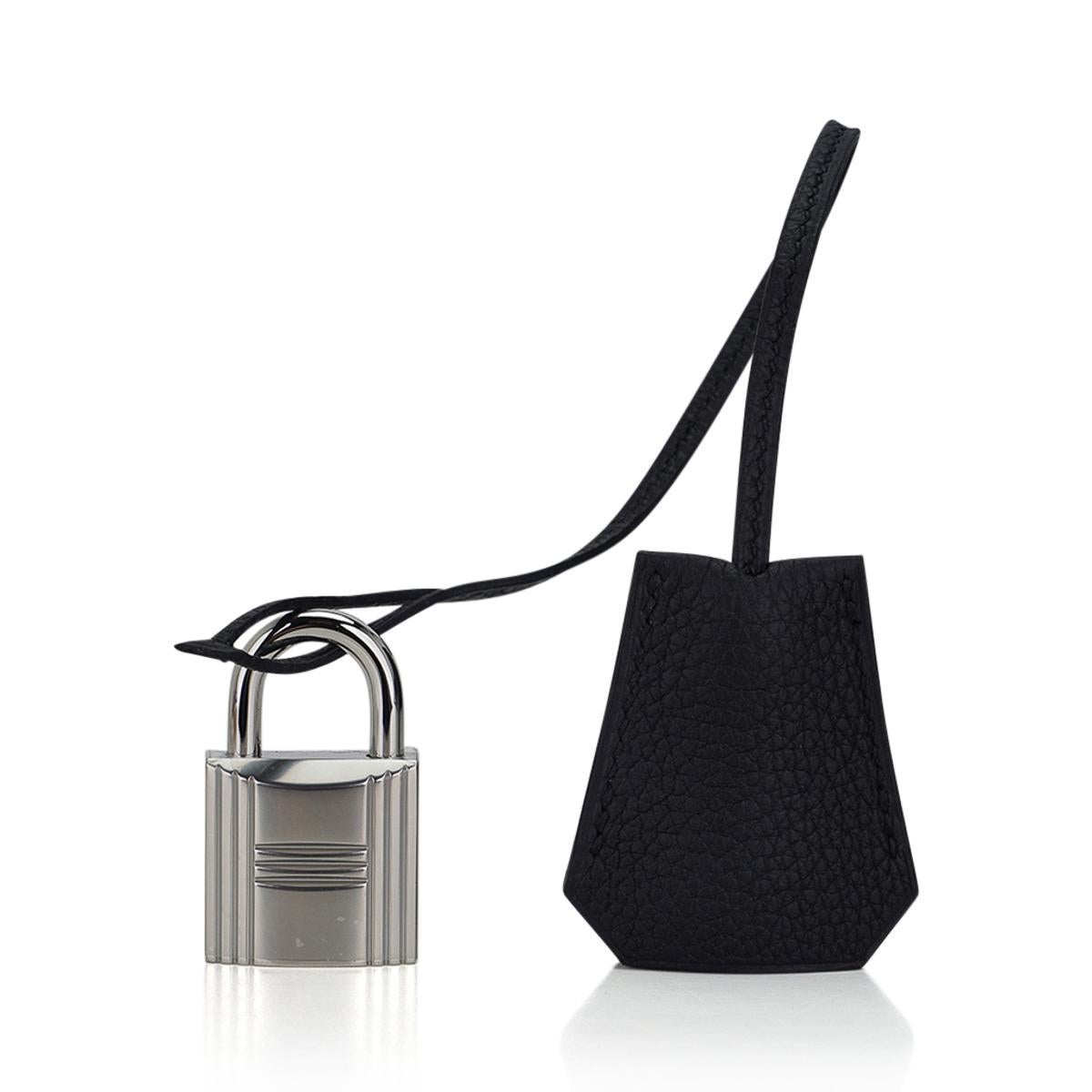 Hermès - Sac à dos pour homme Hac a Dos GM en cuir togo noir avec accessoires en palladium 2