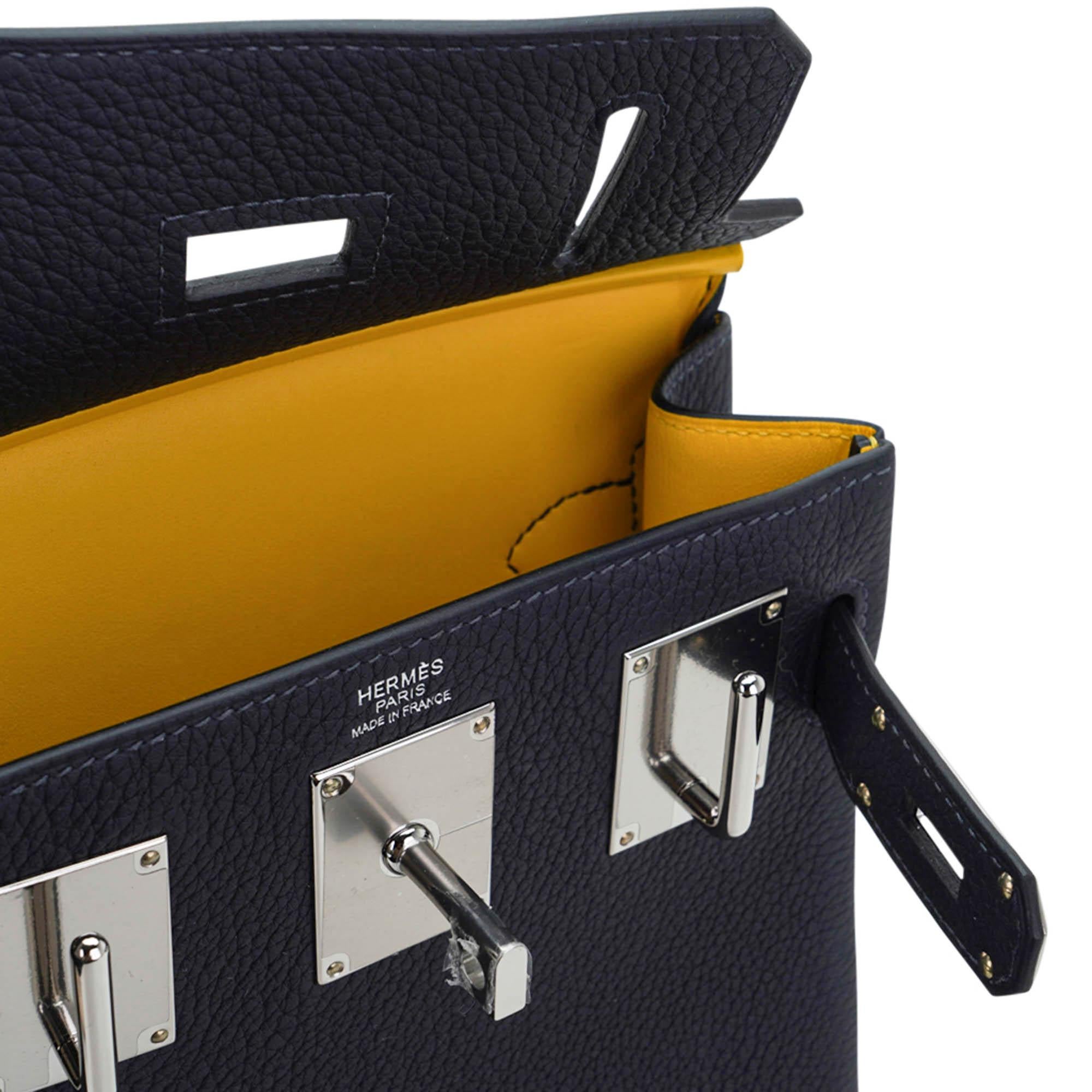 Hermes Hac a Dos PM Sac à dos Caban Tricolor Togo Leather with Palladium Hardware Neuf - En vente à Miami, FL