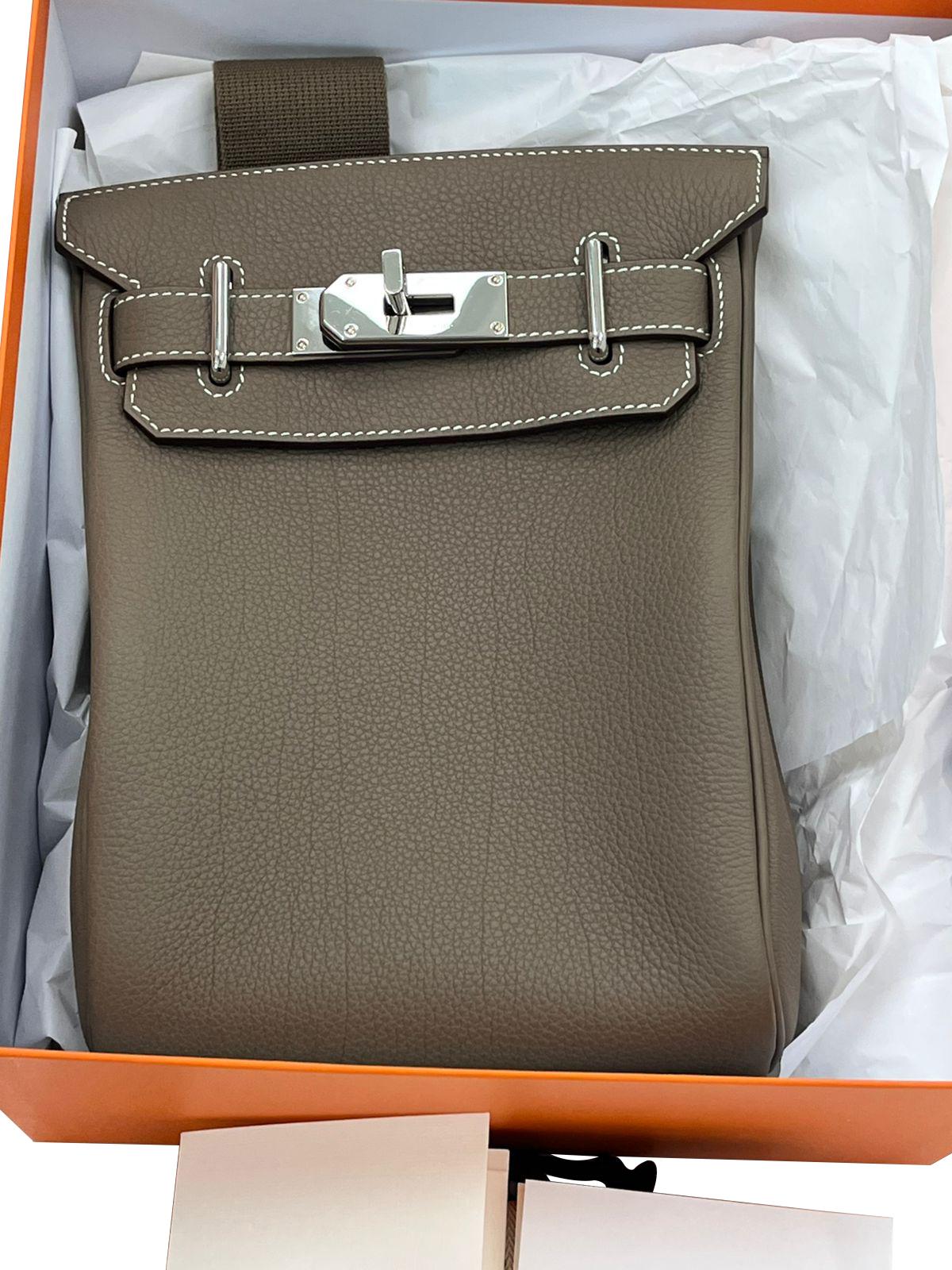 Hermes HAC A Dos PM Sac à dos Etoupe Togo Cuir Palladium Hardware en vente 7
