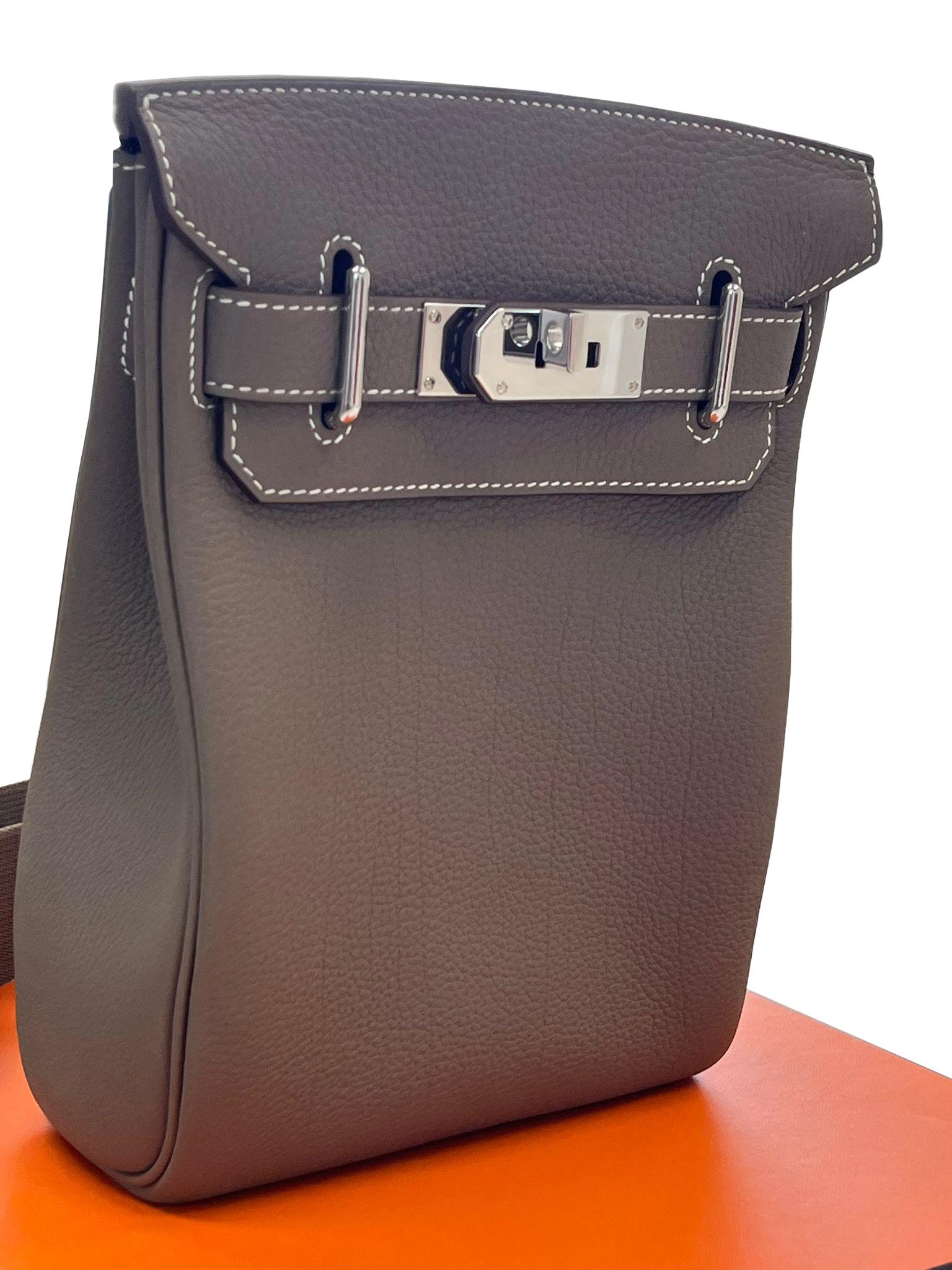 Hermes HAC A Dos PM Sac à dos Etoupe Togo Cuir Palladium Hardware en vente 10