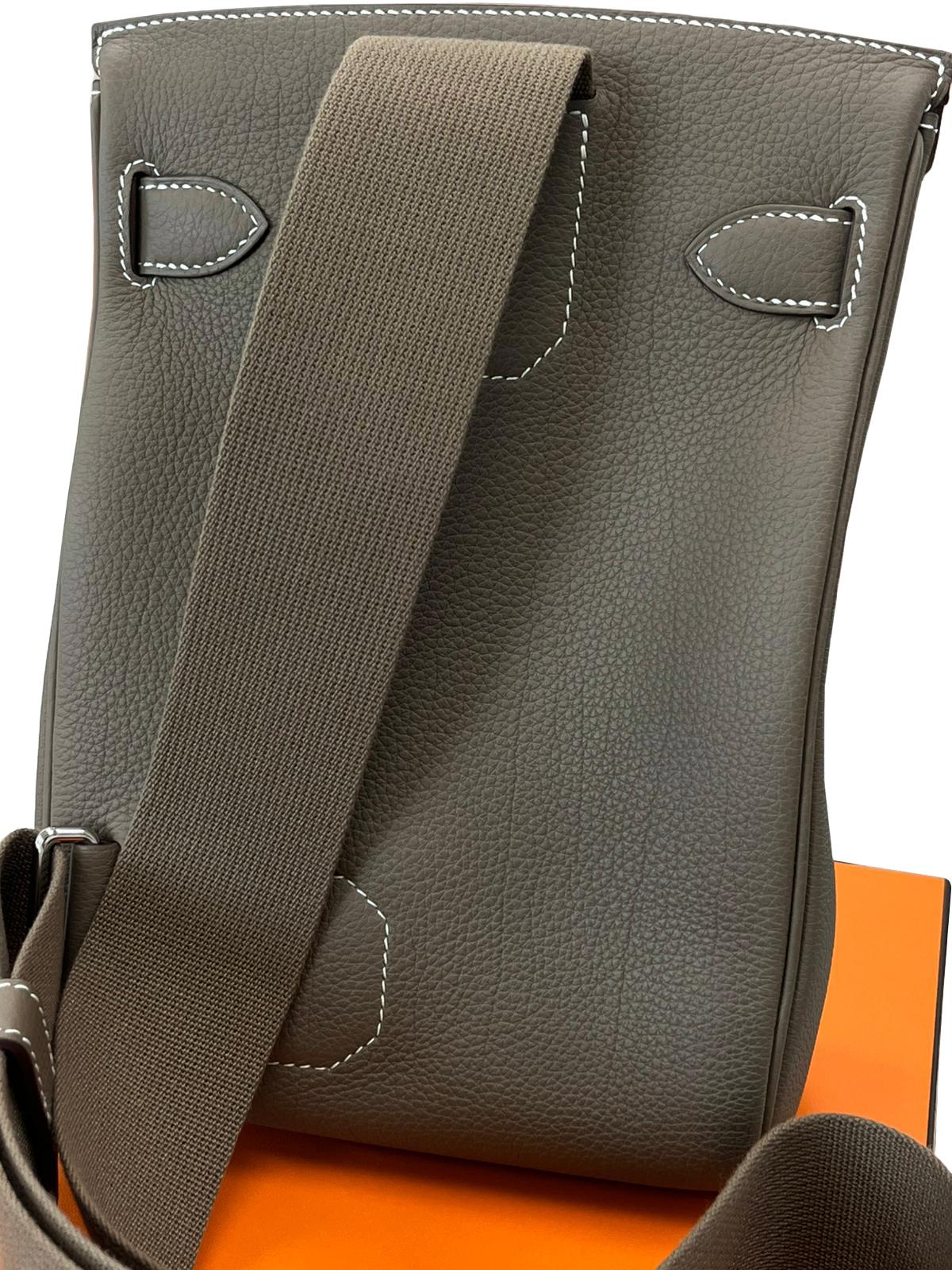 Hermes HAC A Dos PM Sac à dos Etoupe Togo Cuir Palladium Hardware en vente 13