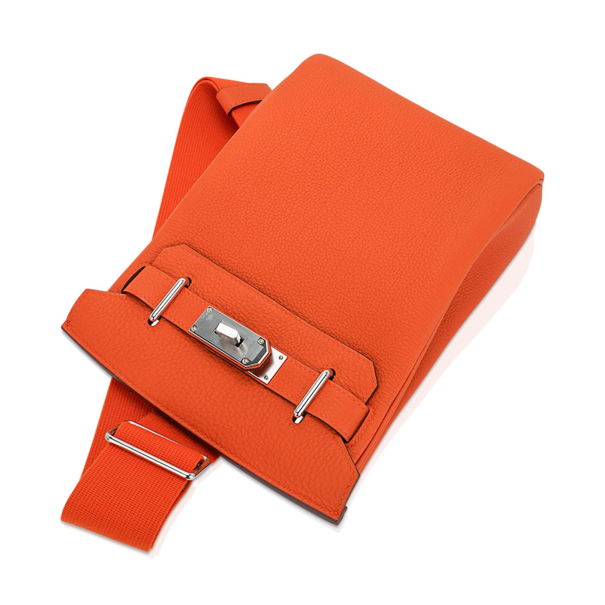  Sac à dos Hermes Hac a Dos PM Cuir Feu Togo avec accessoires Palladium Pour hommes 