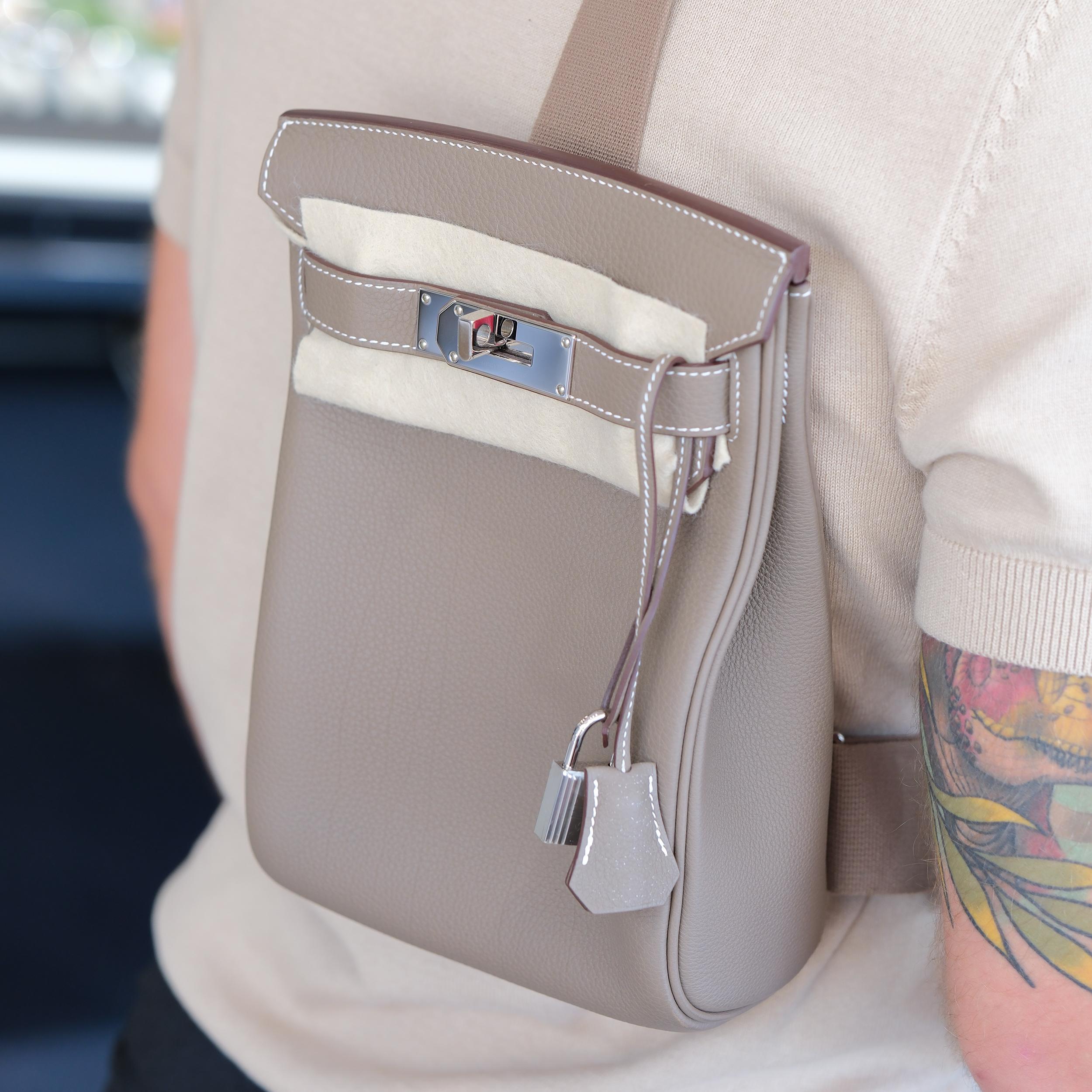 Hermes HAC A Dos PM Etoupe Togo avec Palladium Hardware en vente 2