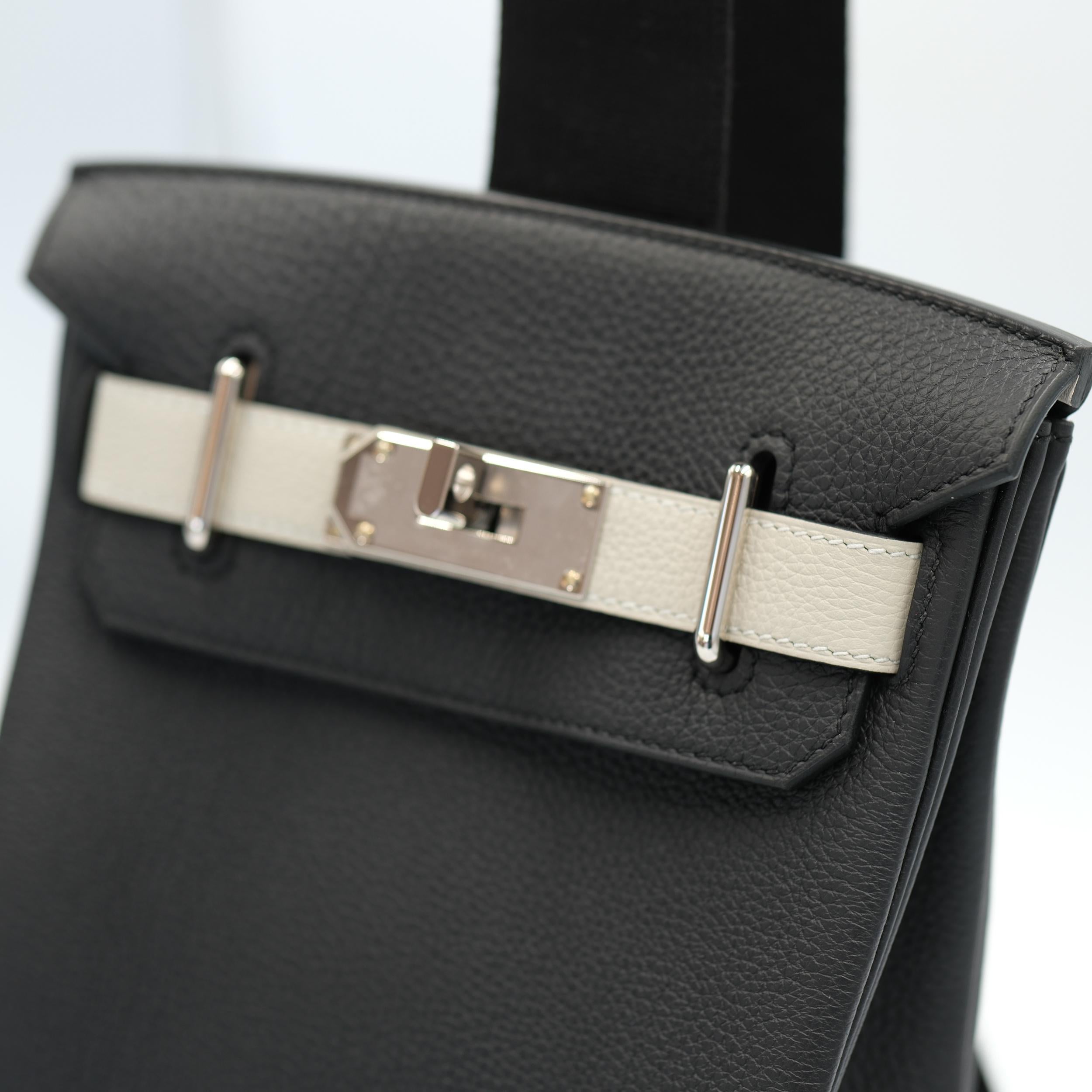 Hermes HAC A Dos PM HSS Noir Veau Togo avec Palladium Hardware Pour femmes en vente