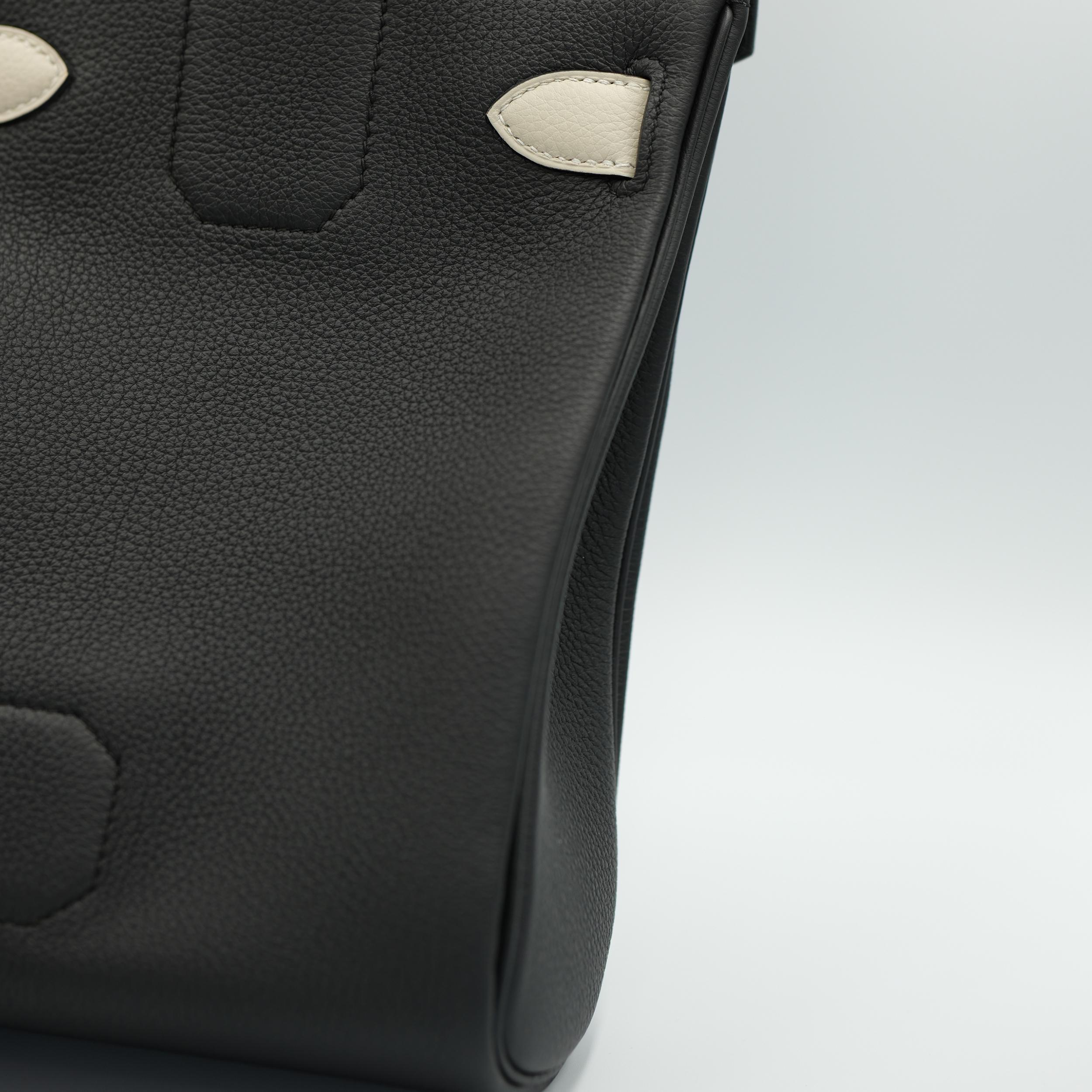 Hermes HAC A Dos PM HSS Noir Veau Togo avec Palladium Hardware en vente 1