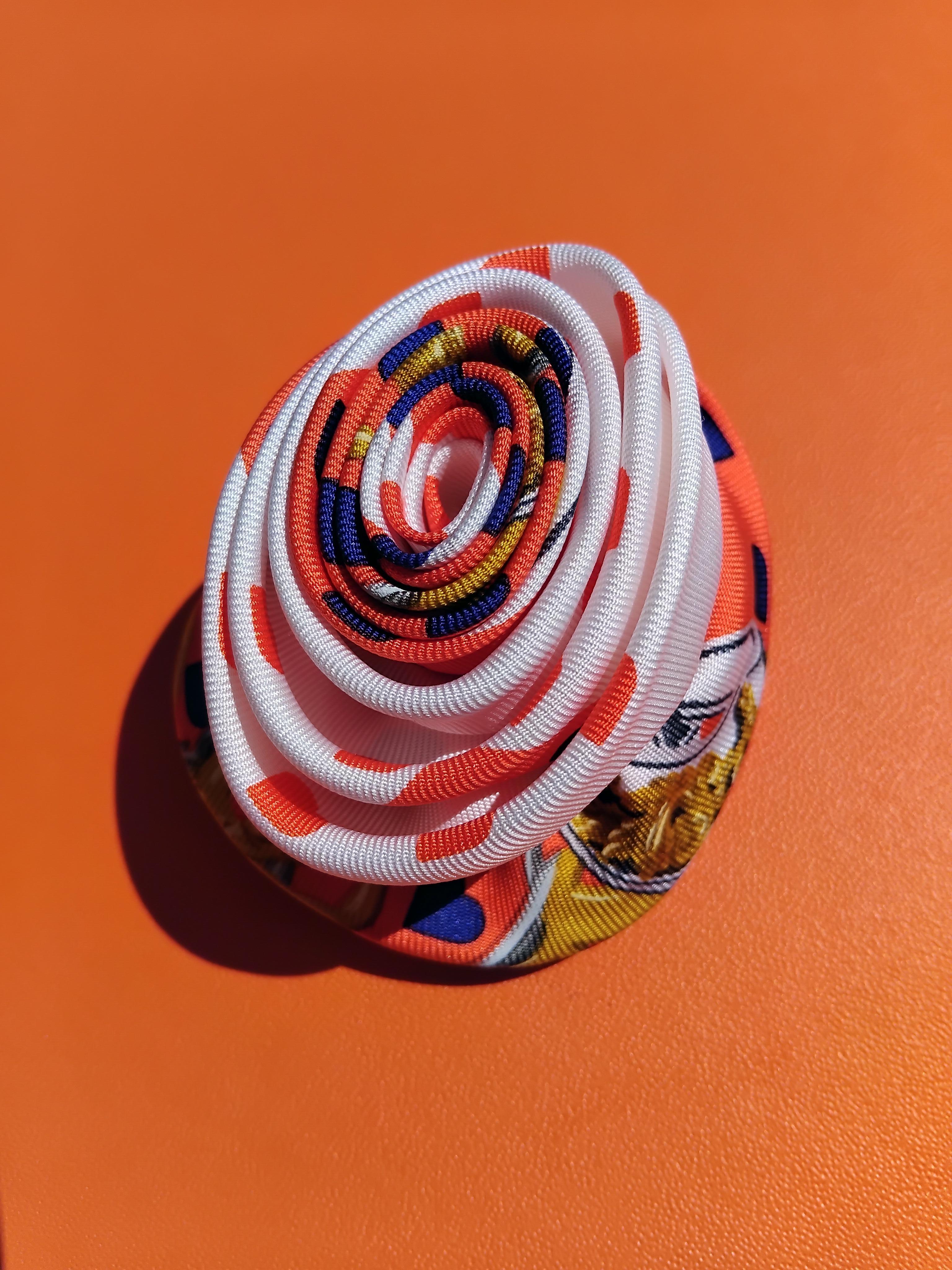 Hermès Hair Clip Frida Flower in Silk Hat Clip Brooch Brides de Gala Love en vente 10