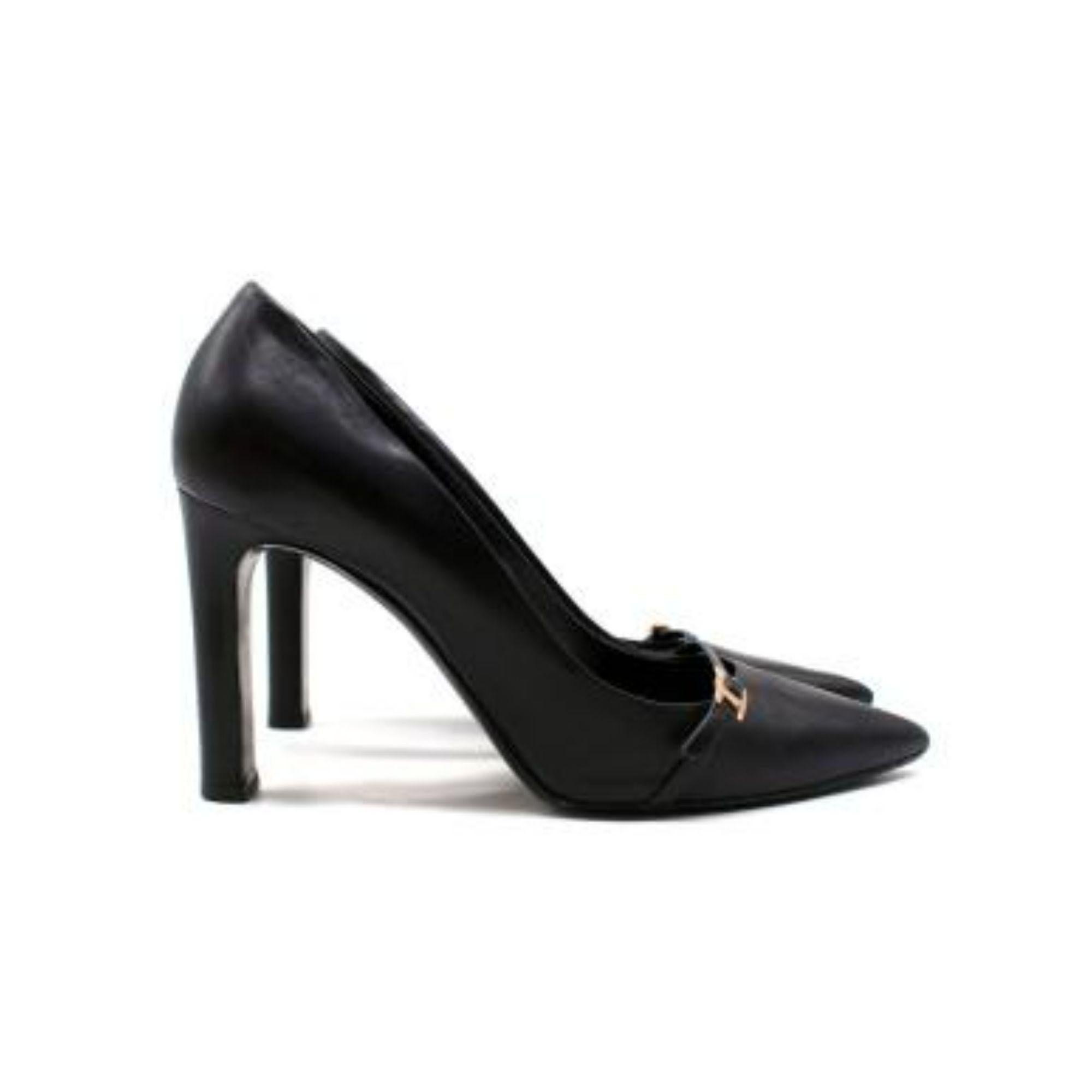 Hermes Hapi Buckle Black Leather Point Toe Pumps In Good Condition For Sale In London, GB