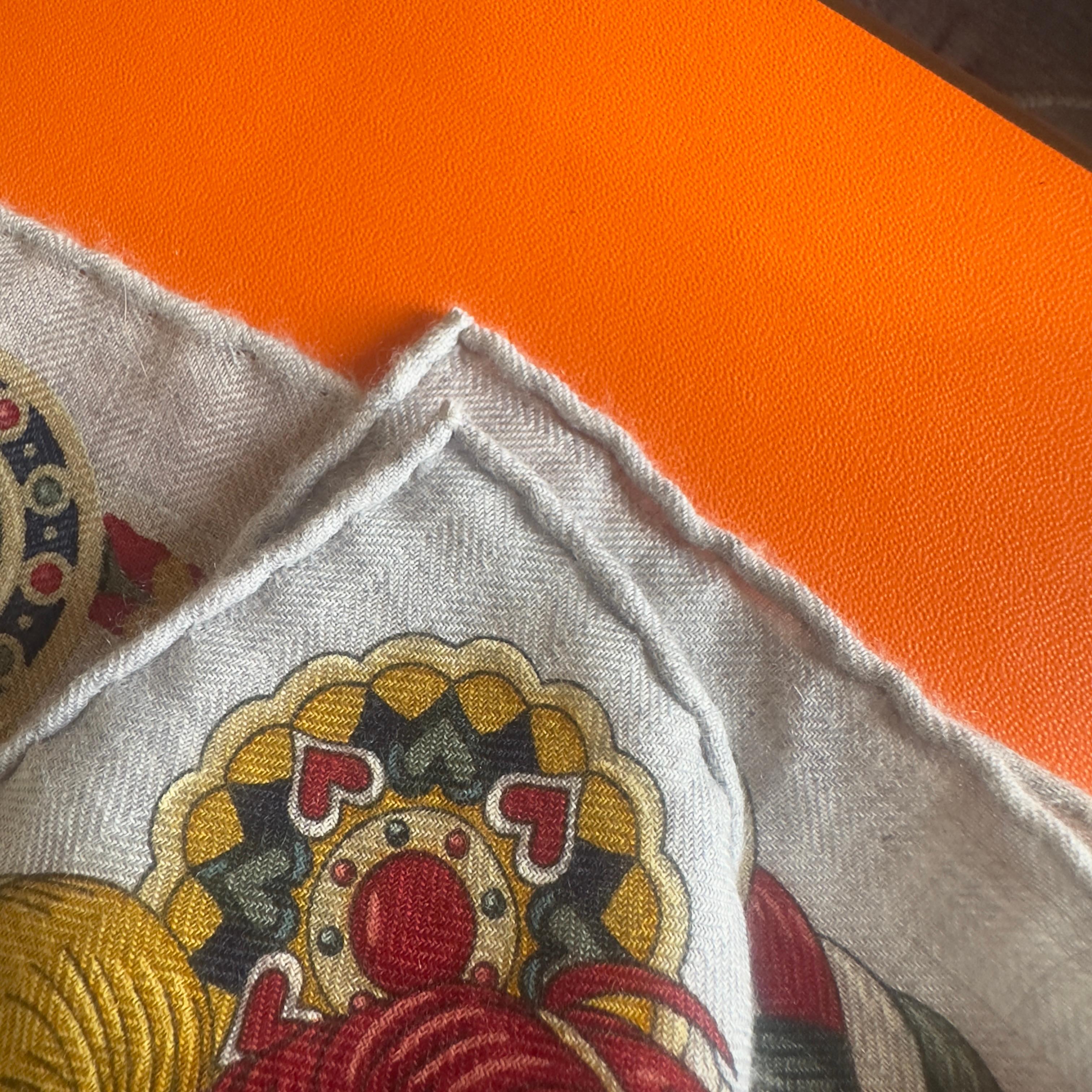 da uomo o donna Hermès “Harnais Coeur” Vintage Silk Scarf 40x40 – Limited Edition in vendita