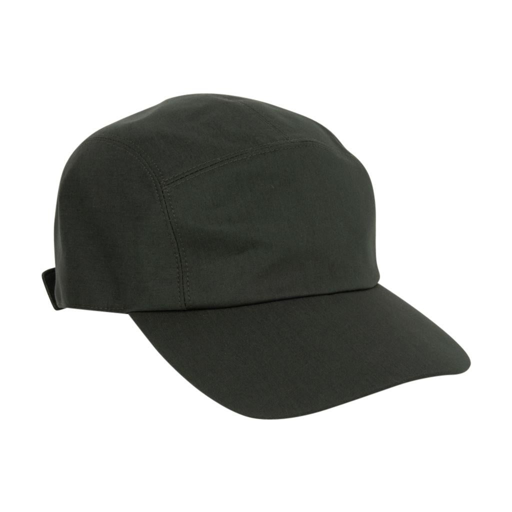 Hermes Hat Nevada Cap Cotton Serge Vert Anglais 59 In New Condition In Miami, FL