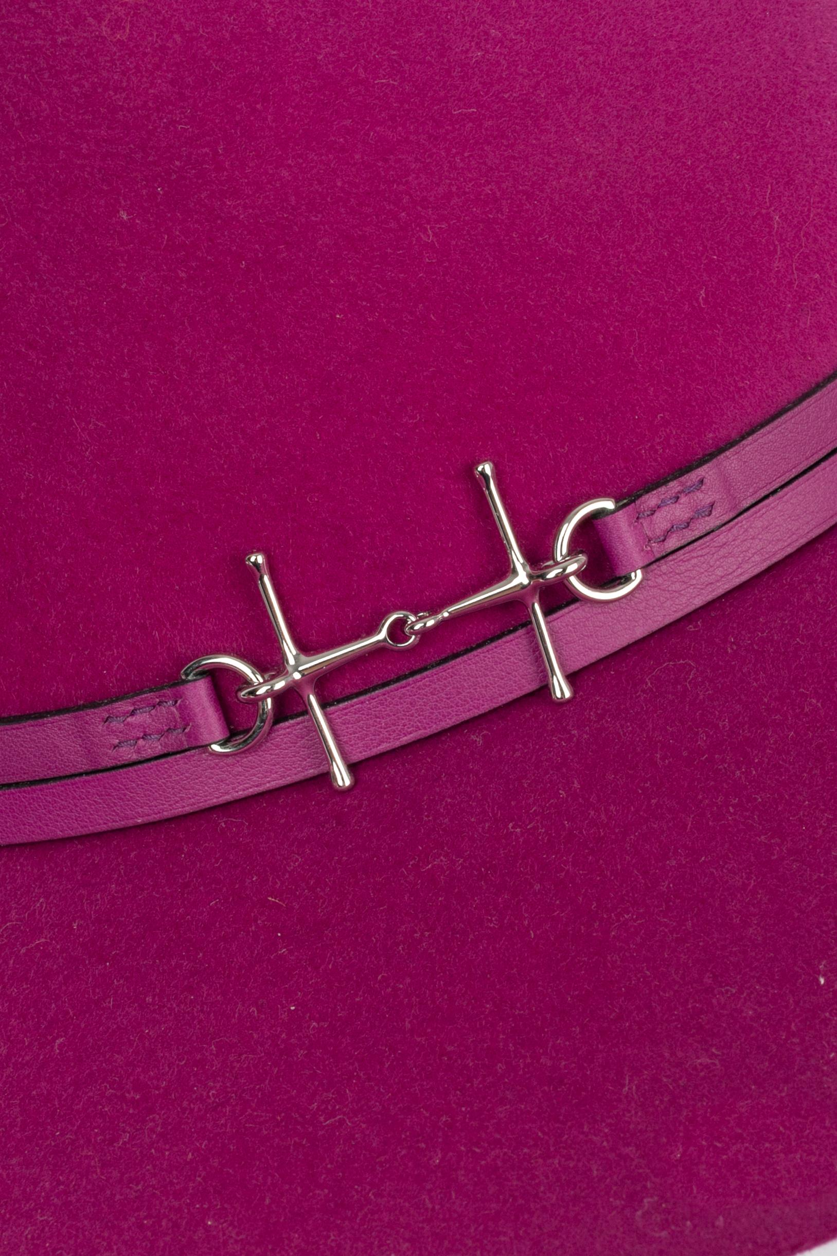 Pink Hermès hat raspberry For Sale