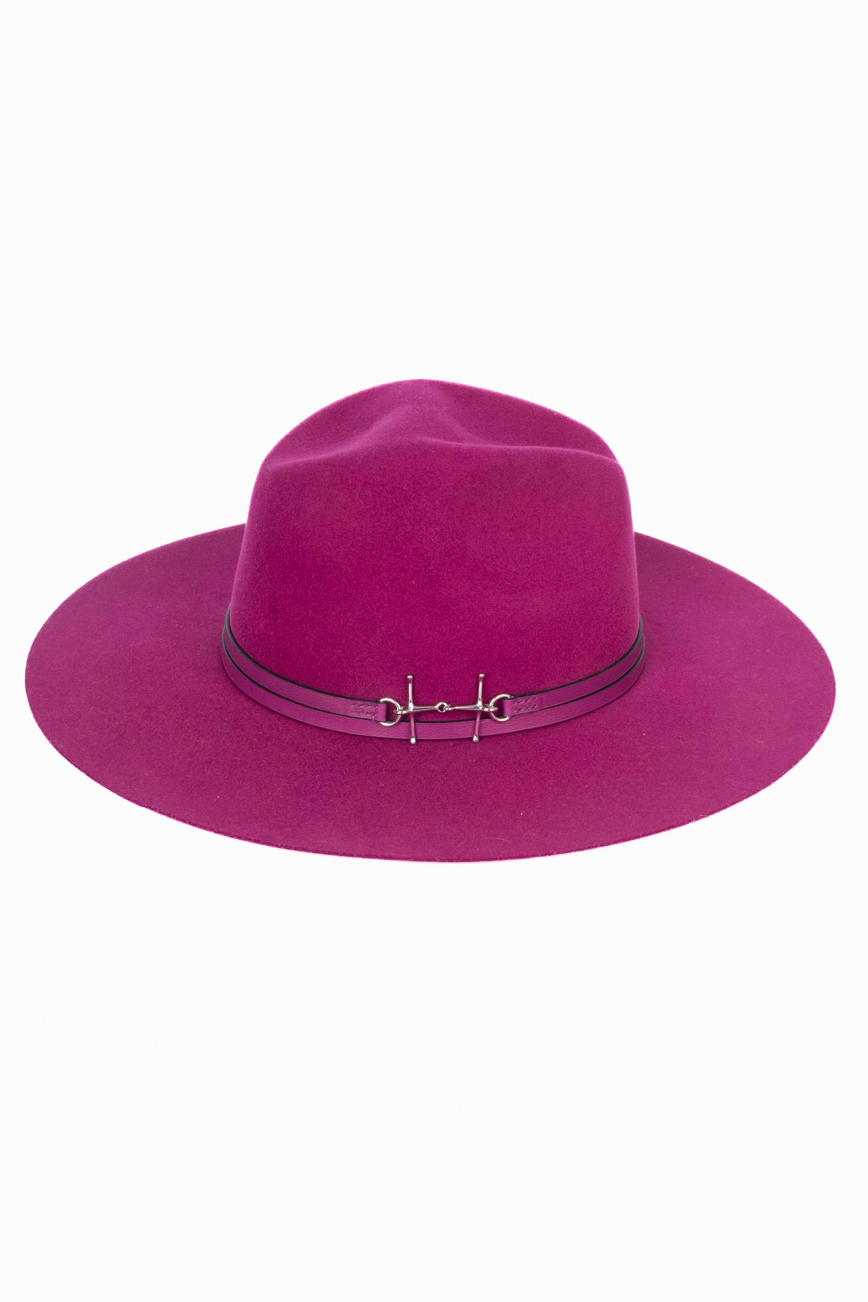 Women's Hermès hat raspberry For Sale