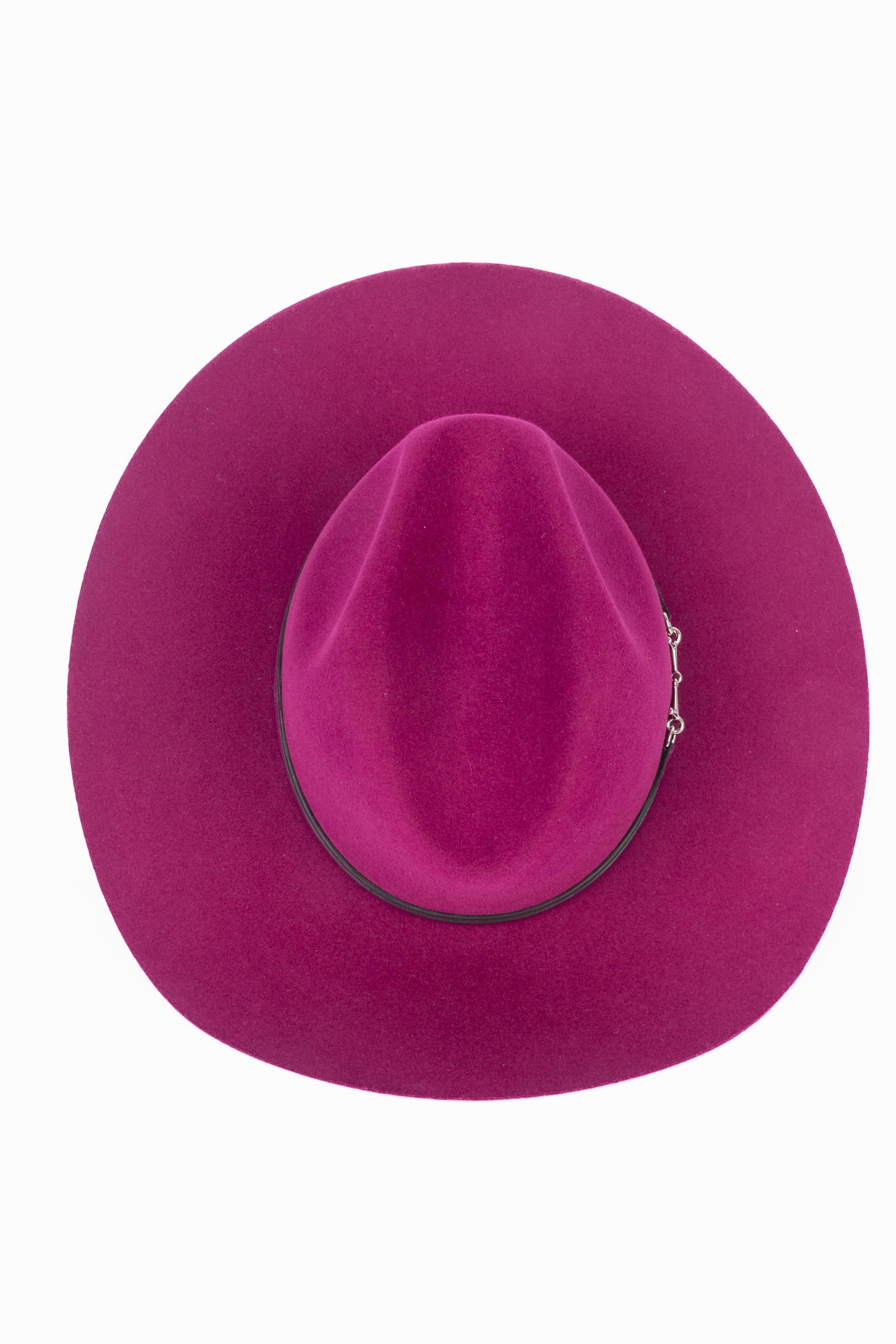 Hermès hat raspberry For Sale 3