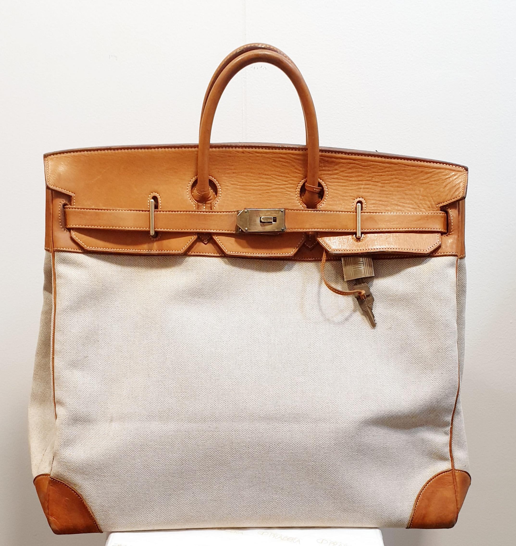 Hermes Travel Bag in Beige Canvas and Brown Leather. Vintage
Elegant 