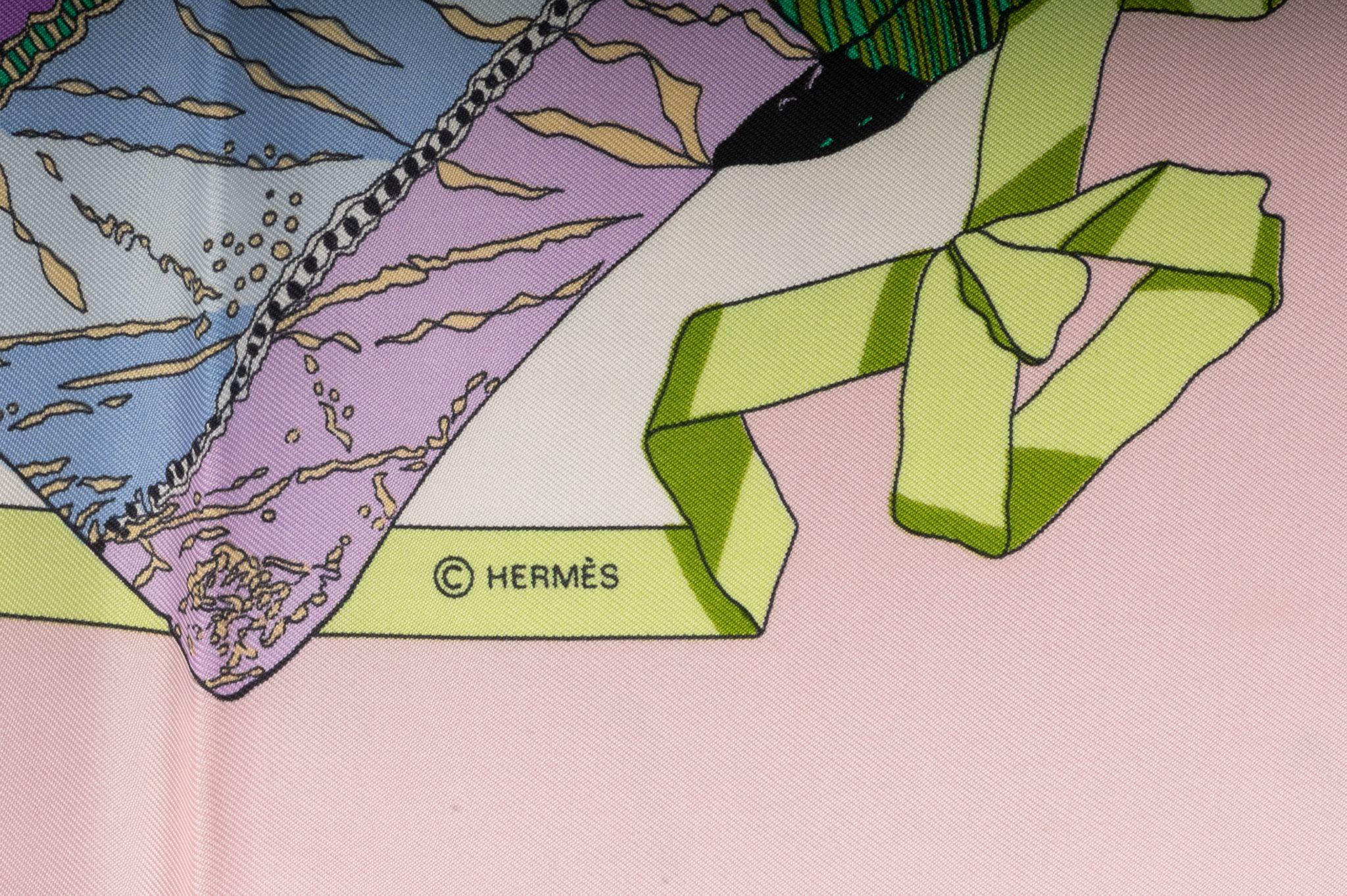 Hermès Hello Dolly Silk Twill Scarf Pink In Good Condition In West Hollywood, CA