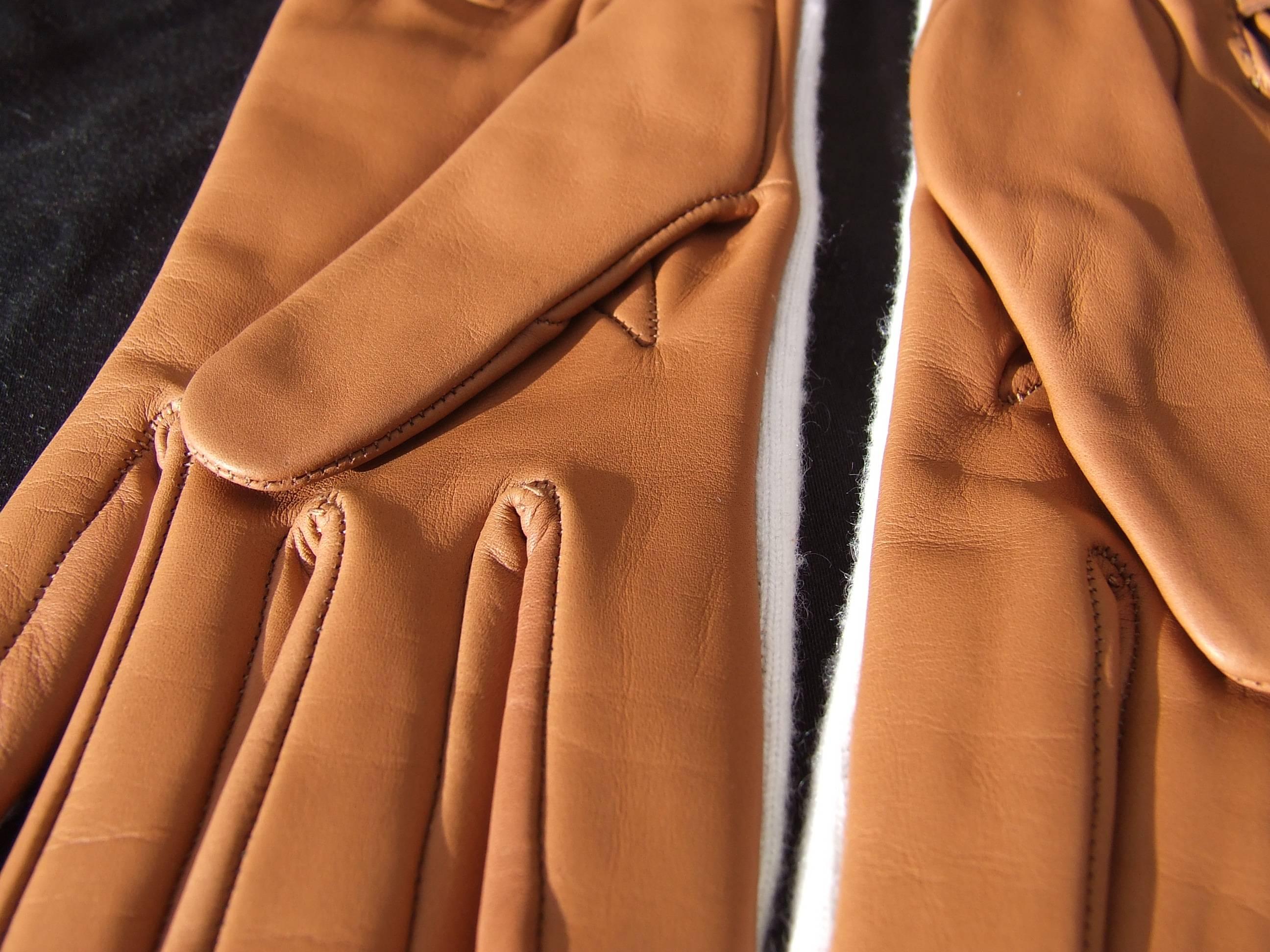 Hermès Helsinki Women Gloves in Cashmere and Leather Size 6, 5 For Sale 2