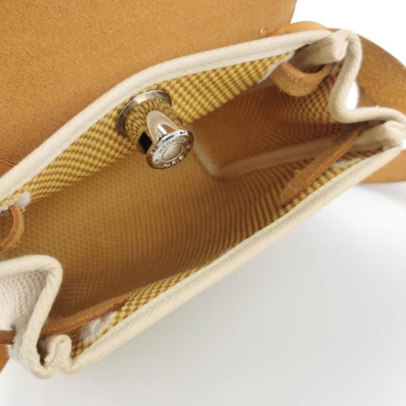 Hermes Herbag Mini Borsa a tracolla in tela beige e nera con hardware argentato 1