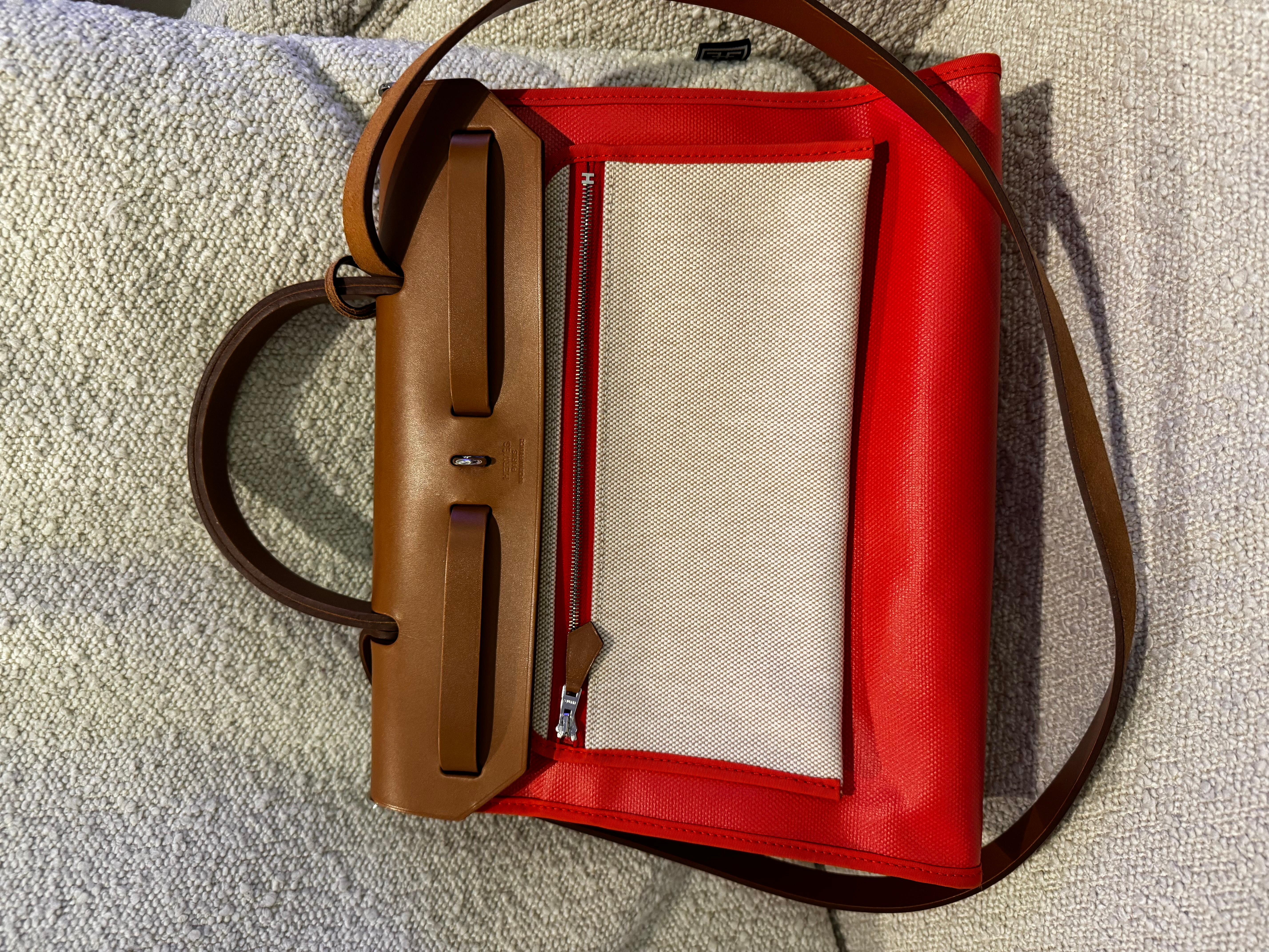 Hermès Herbag Zip 31  Fauve Vache and Orange Mecano Toile PM Palladium Hardware In Excellent Condition For Sale In London, England