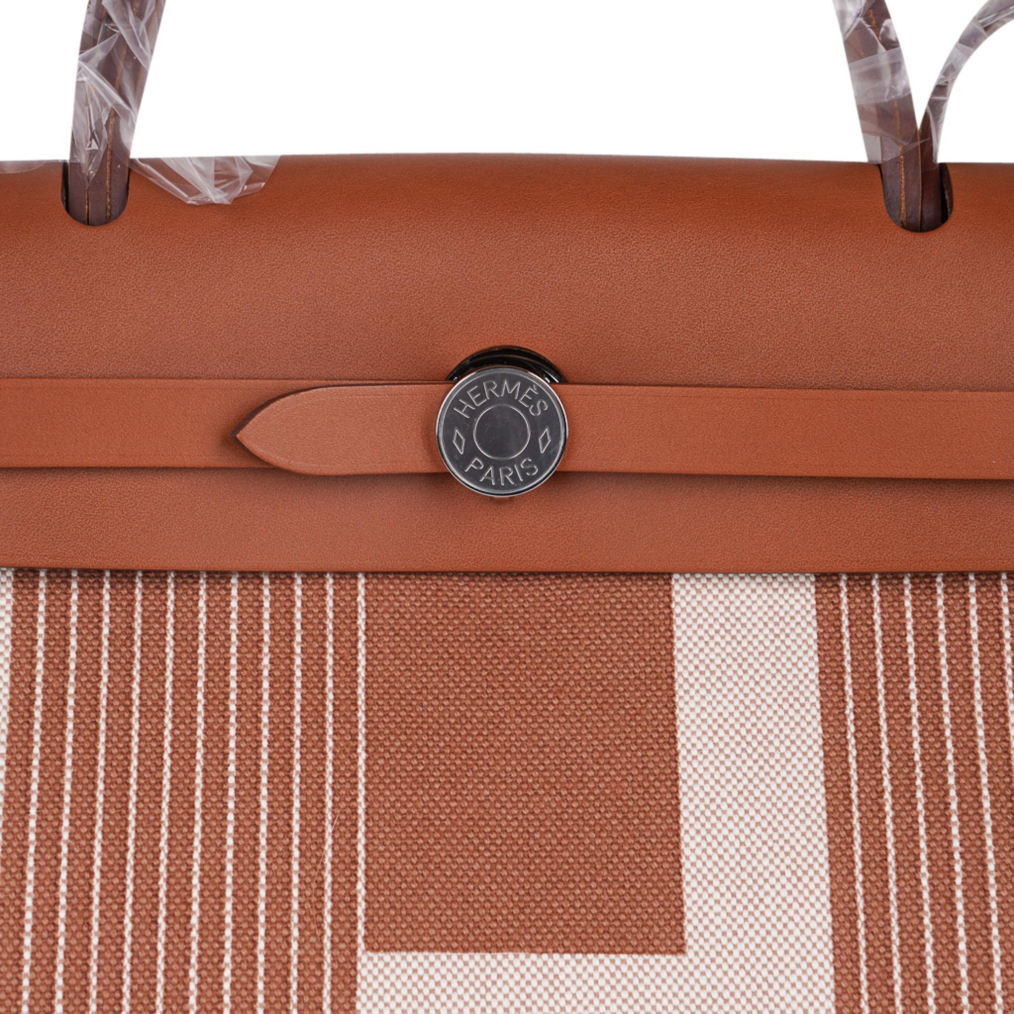 hermes herbag vibration