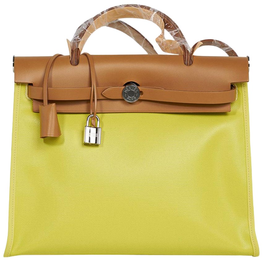 Hermes Herbag Zip Lime PM 31 Toile Berline / Vache Hunter Cuero Nuevo c/caja en venta
