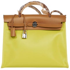 Hermes Herbag Zip Lime PM 31 Toile Berline / Vache Hunter Cuero Nuevo c/caja