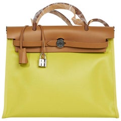 Sac Hermès Herbag Zip Lime PM 31 en cuir de chasseur/toile de vache, neuf avec boîte