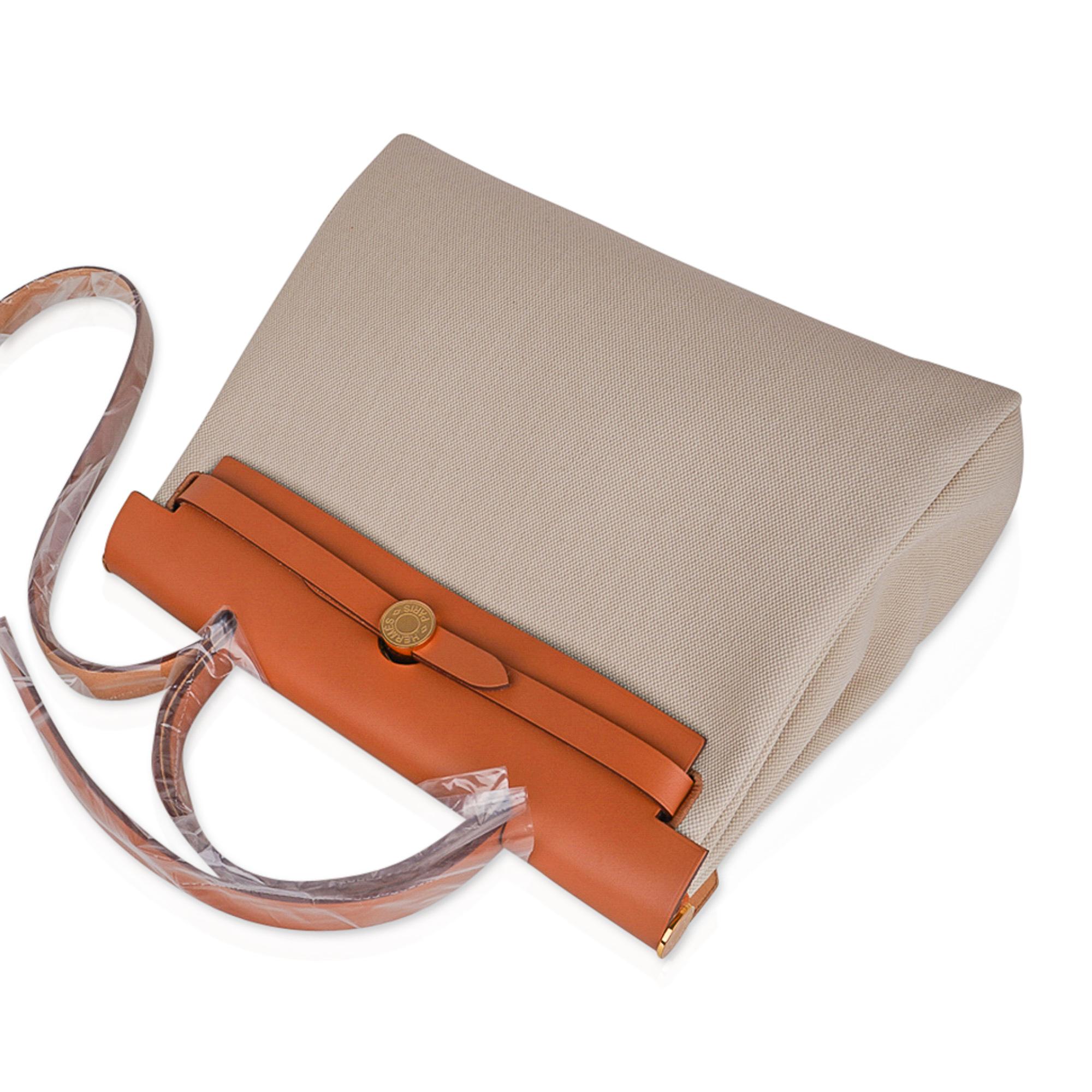 Brown Hermes Herbag Zip Retourne 31 Bag Beton Toile Militaire / Natural Sable Leather