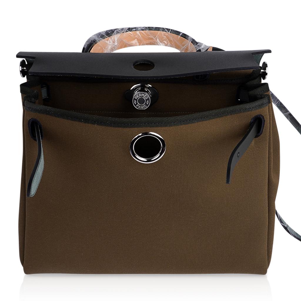 Hermes Herbag Zip Toile Officier PM 31 Vert Olive/Khaki Vache Hunter Leather 3