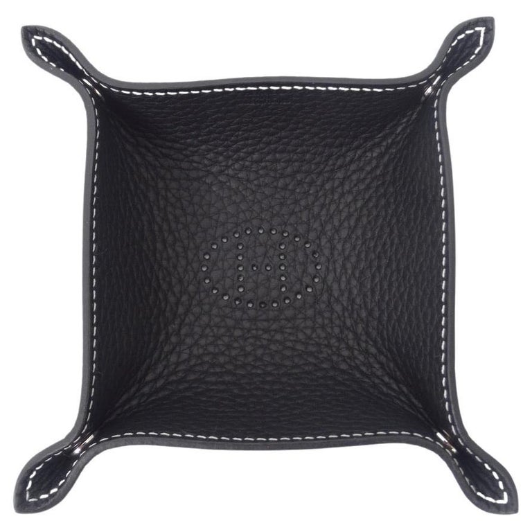 Hermes Belt Clou de Selle Black High Waist Box Leather Gold Hardware 7 –  Mightychic