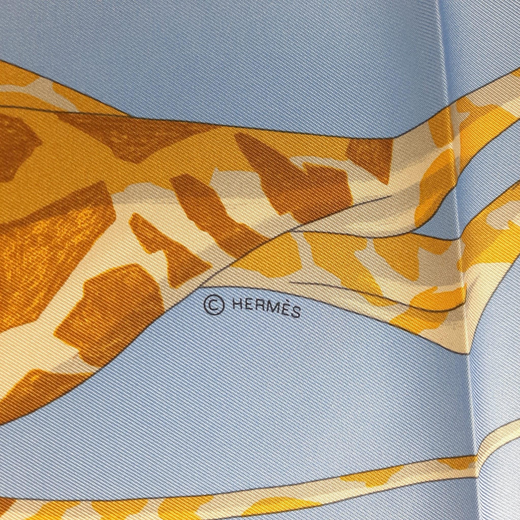 Hermes Hermes Story scarf 90 Bleu Lavande / Vert / Rose Silk In New Condition In Nicosia, CY