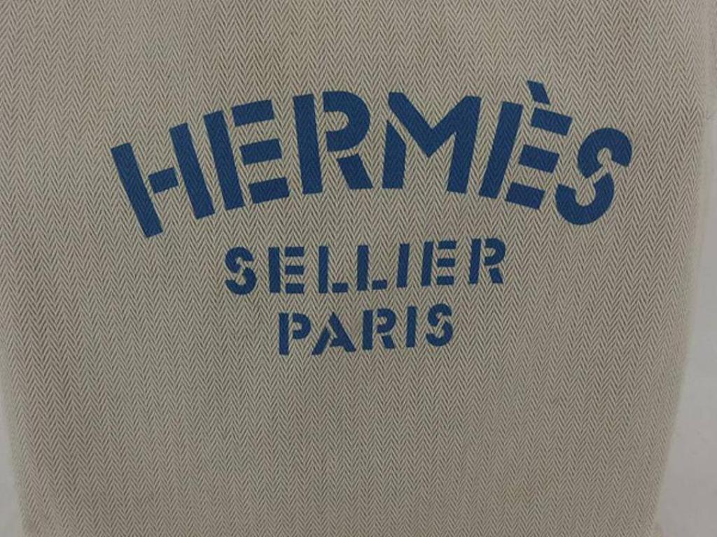 Beige Hermès Herringbone Aline Grooming 212861 Natural X Blue Coated Canvas Tote For Sale