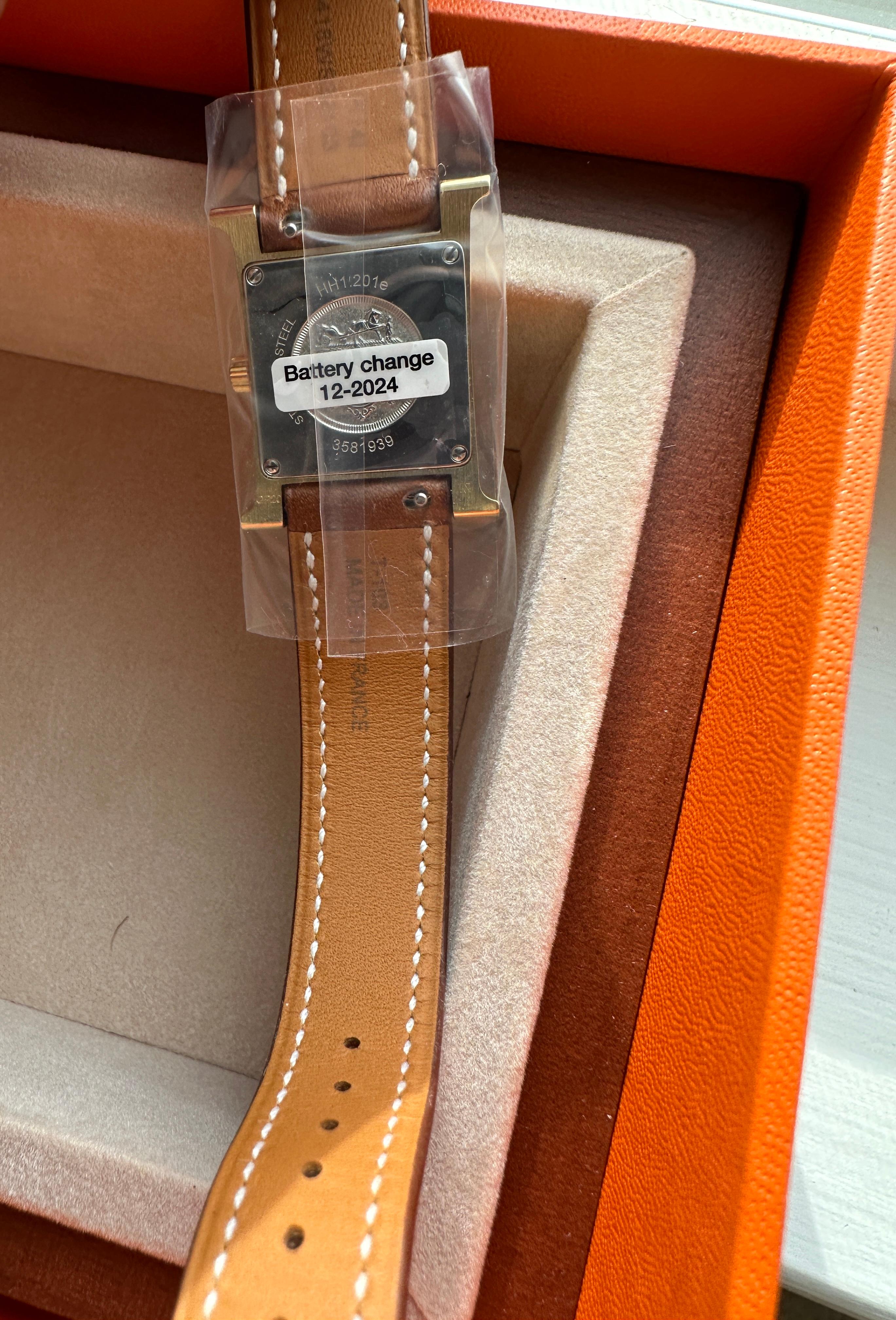 Hermès Heure H Uhr Kleines Modell 25 mm Gold Barenia Brandneu für Damen oder Herren