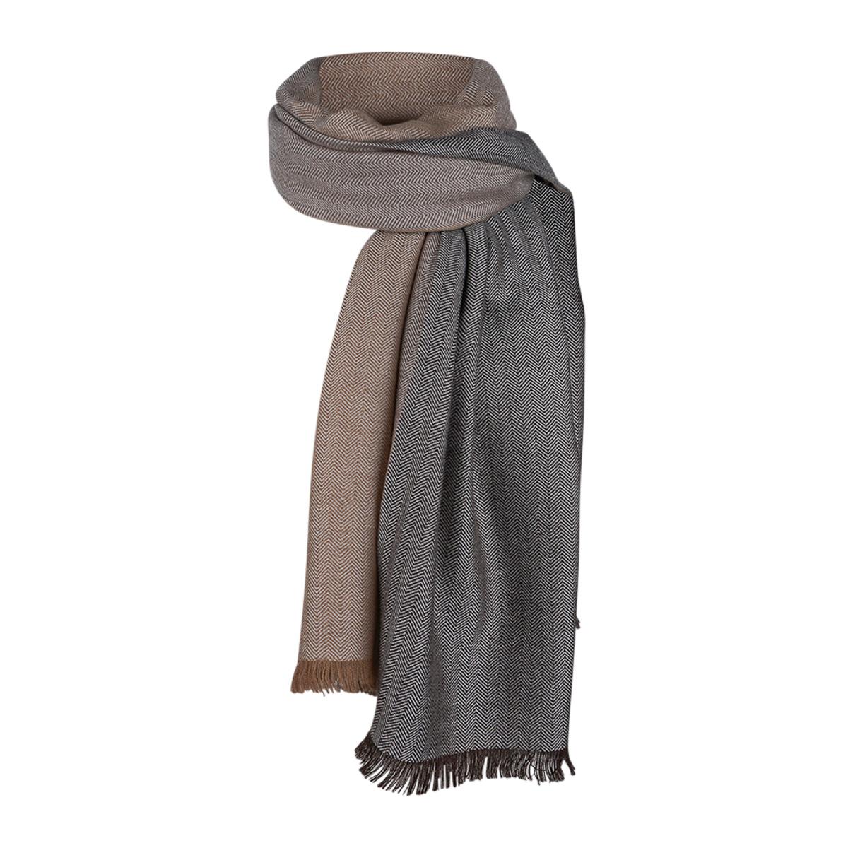 Hermes Himalaya Colorblock Artisanale Cashmere Mufffler Brun / Taupe / Camel For Sale 2